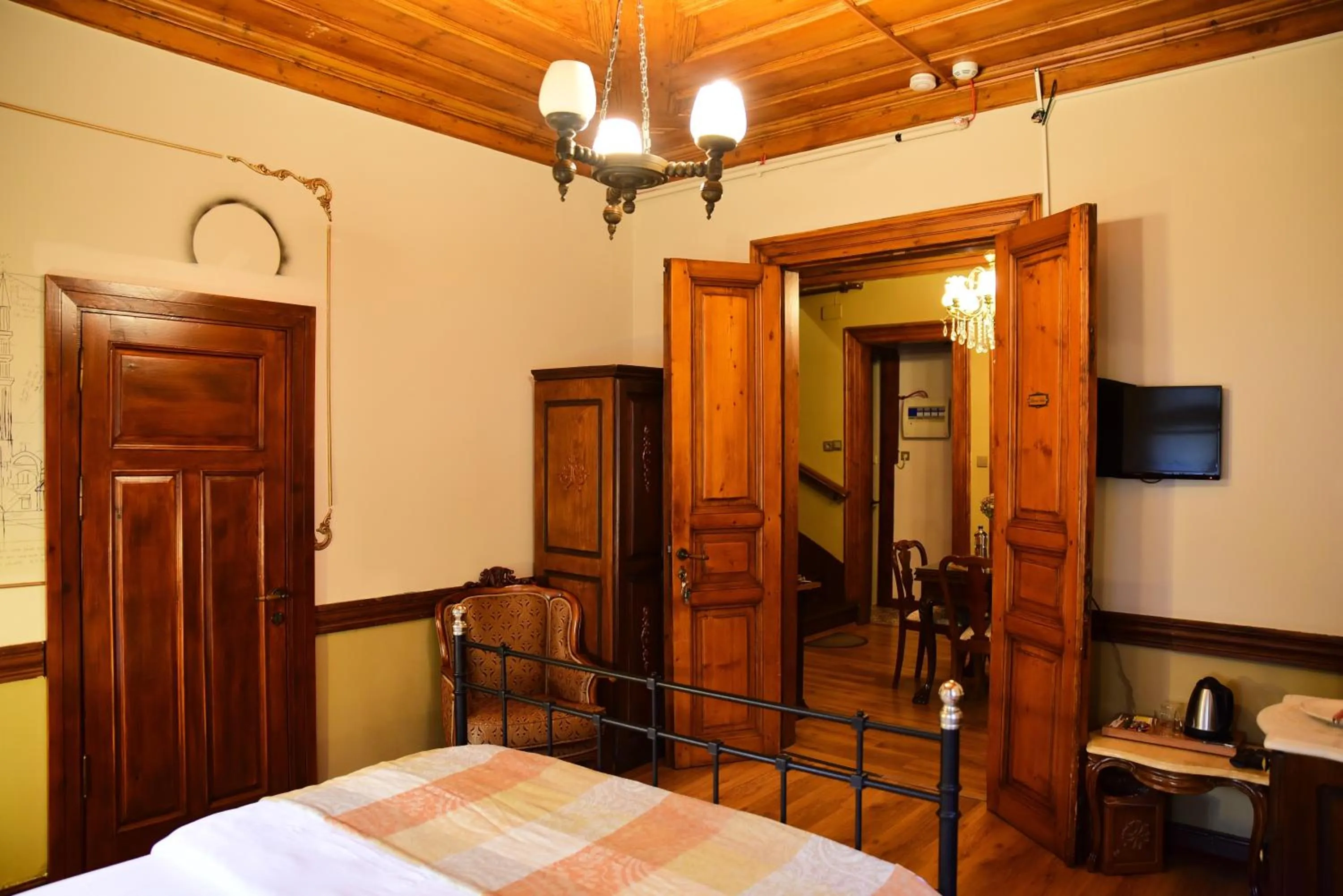 Photo of the whole room, Bed in Ottoman Suites by Sera House