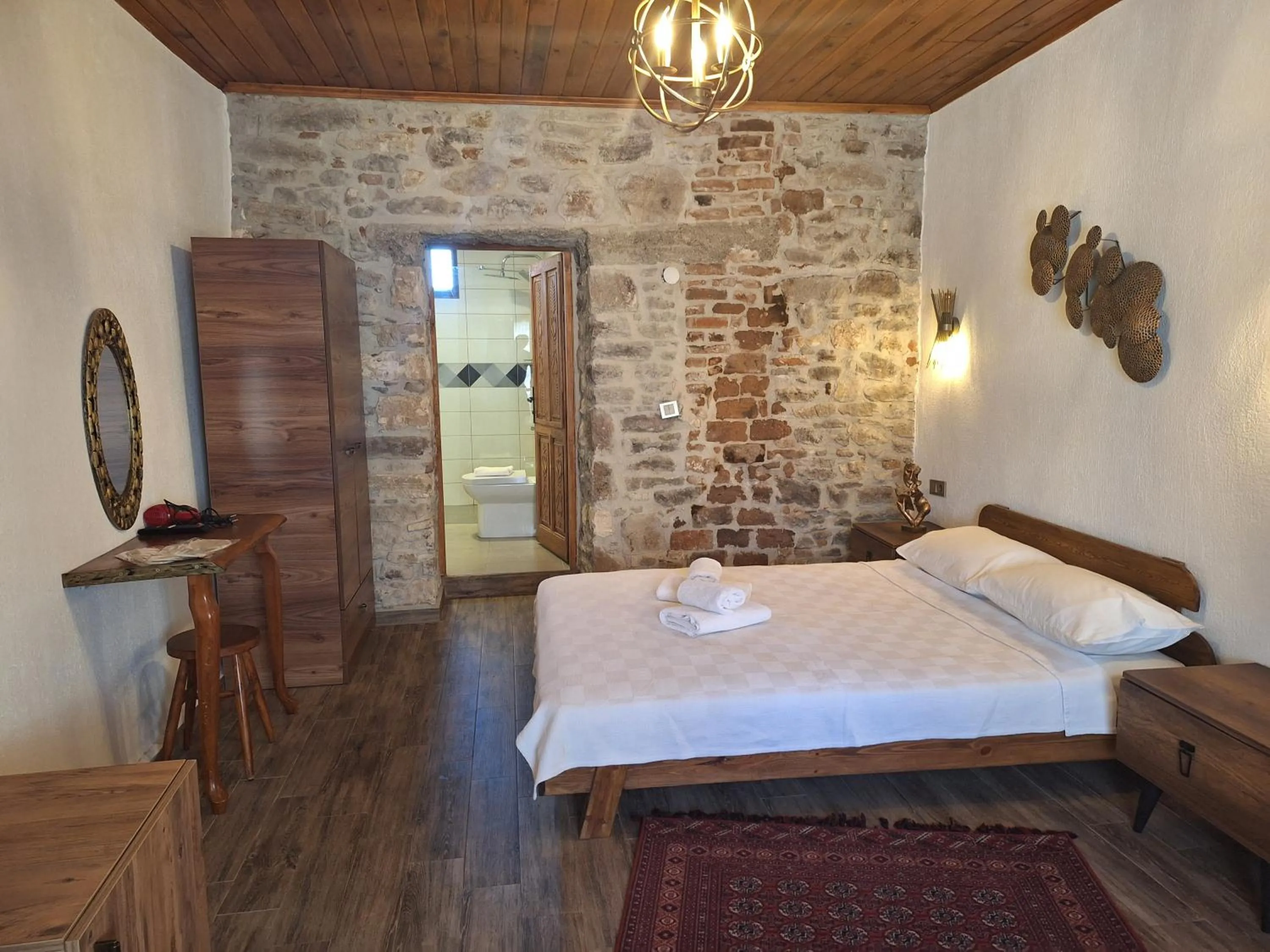 Photo of the whole room, Bed in Tetka Konukevi