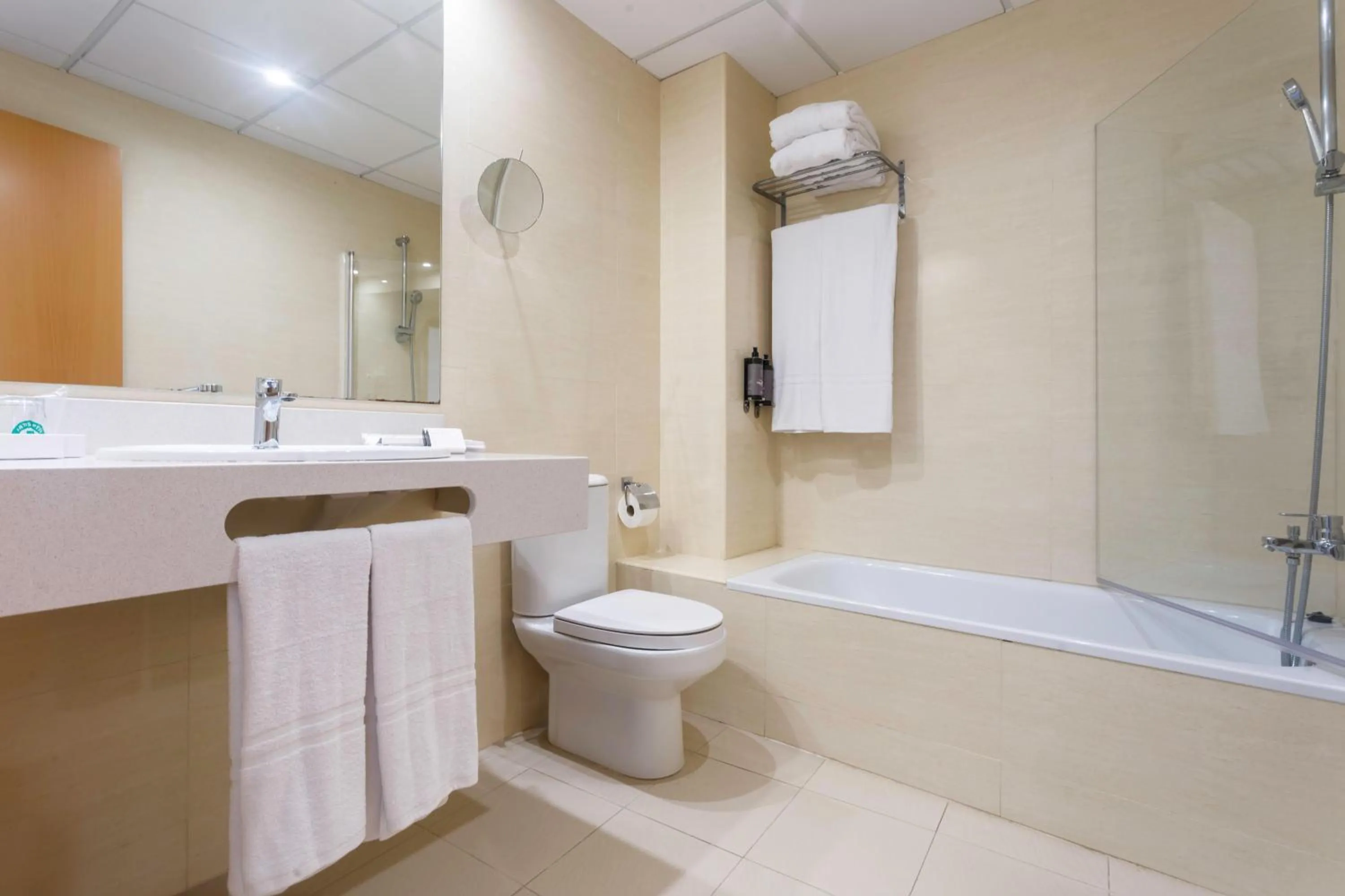 Bathroom in Hotel Best Cambrils