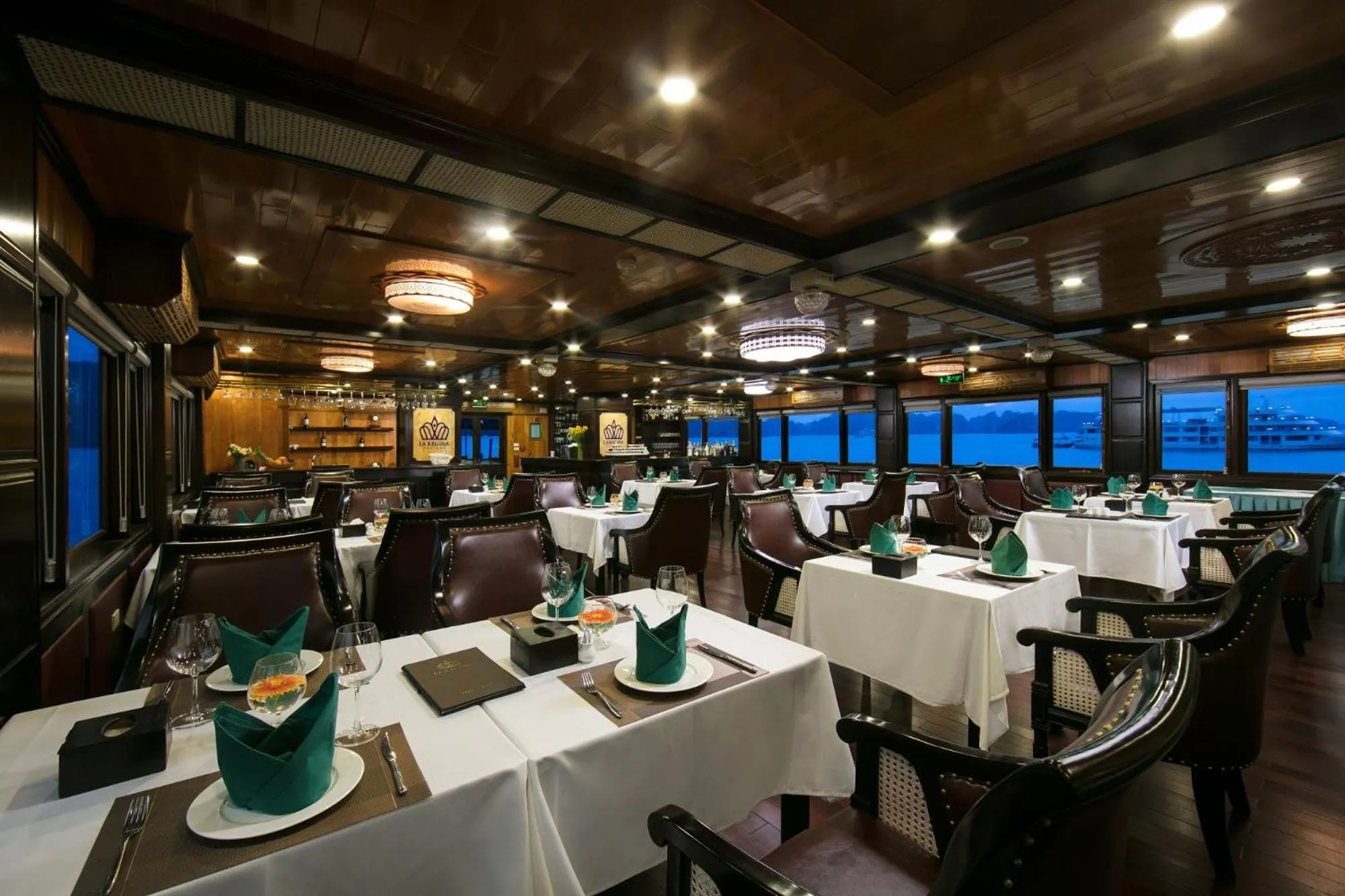 Restaurant/places to eat in La Regina Royal Cruise