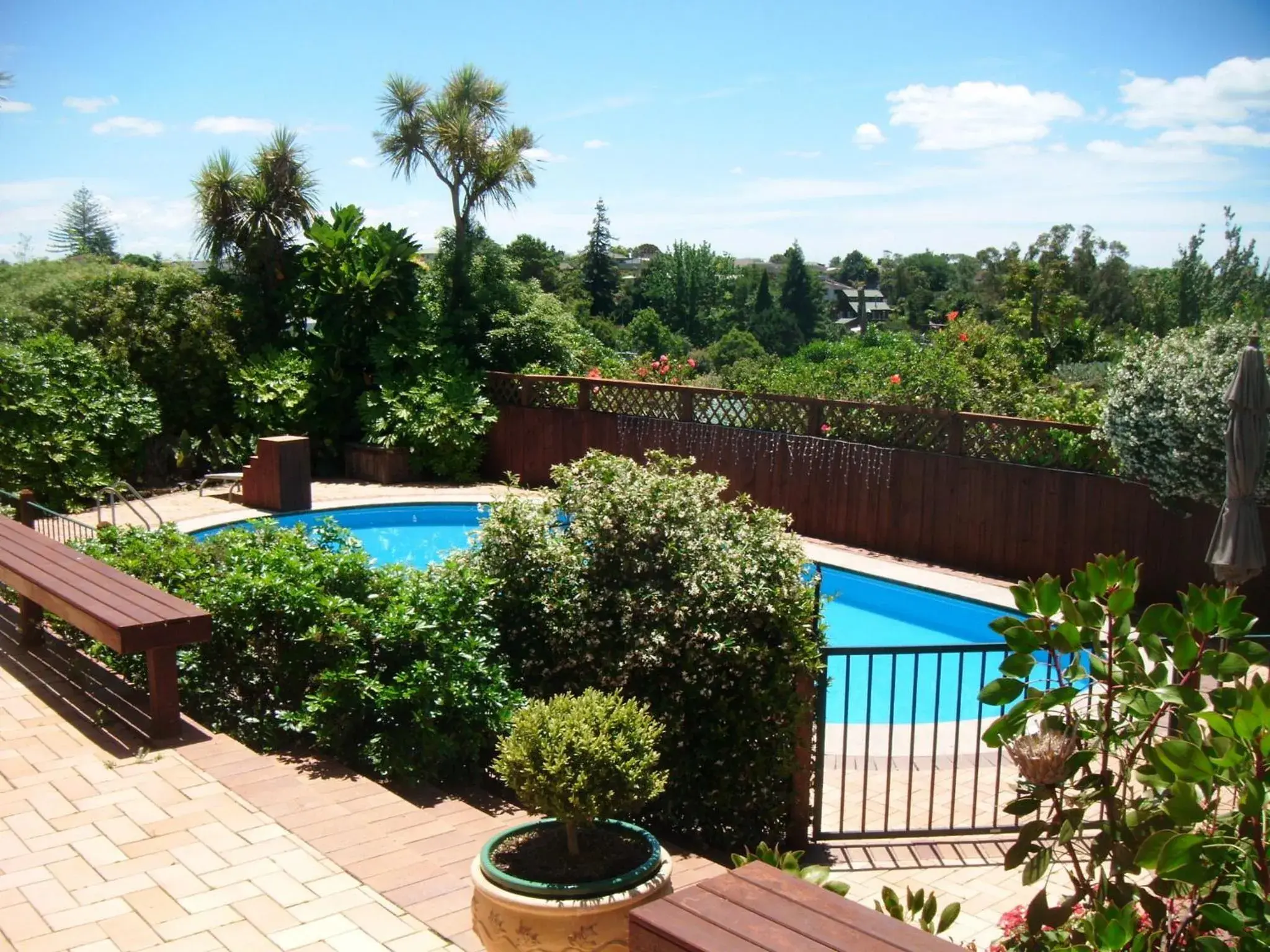 Queen Room with Pool View in Grange Harbour View B&B Queen Room with Pool View in Grange Harbour View B&B