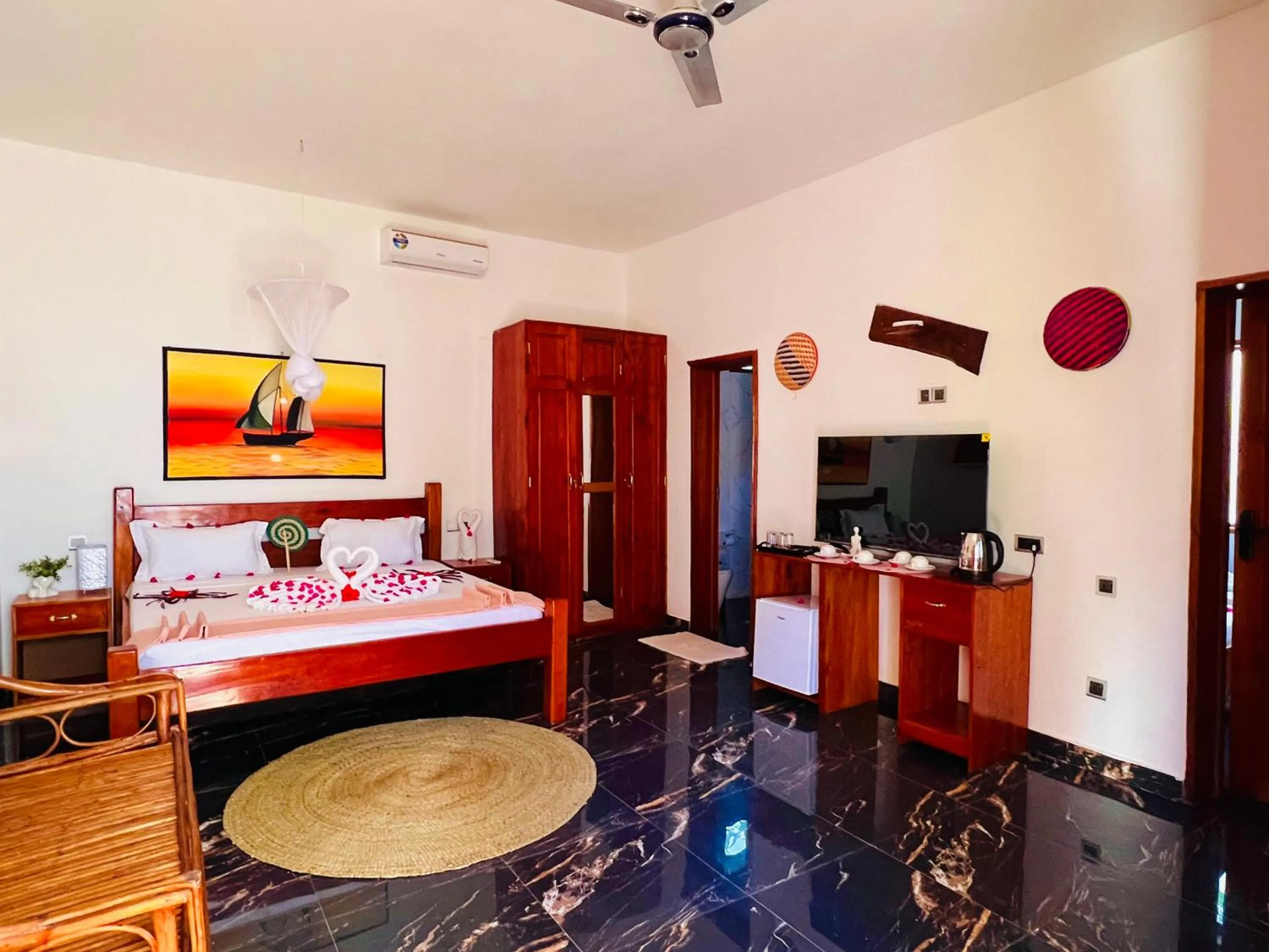 TV and multimedia, Bed in Tropical Nungwi