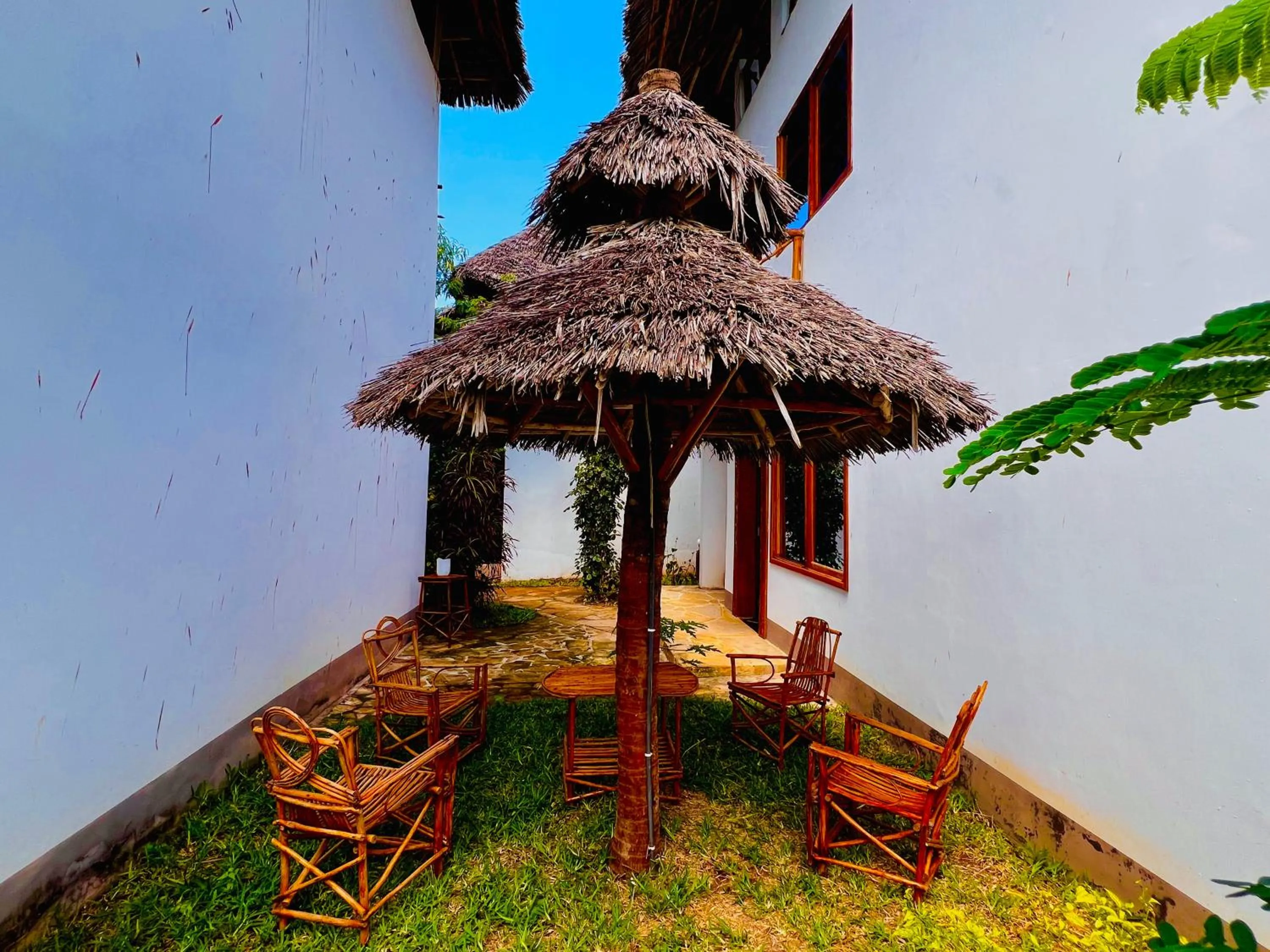 Restaurant/places to eat in Tropical Nungwi