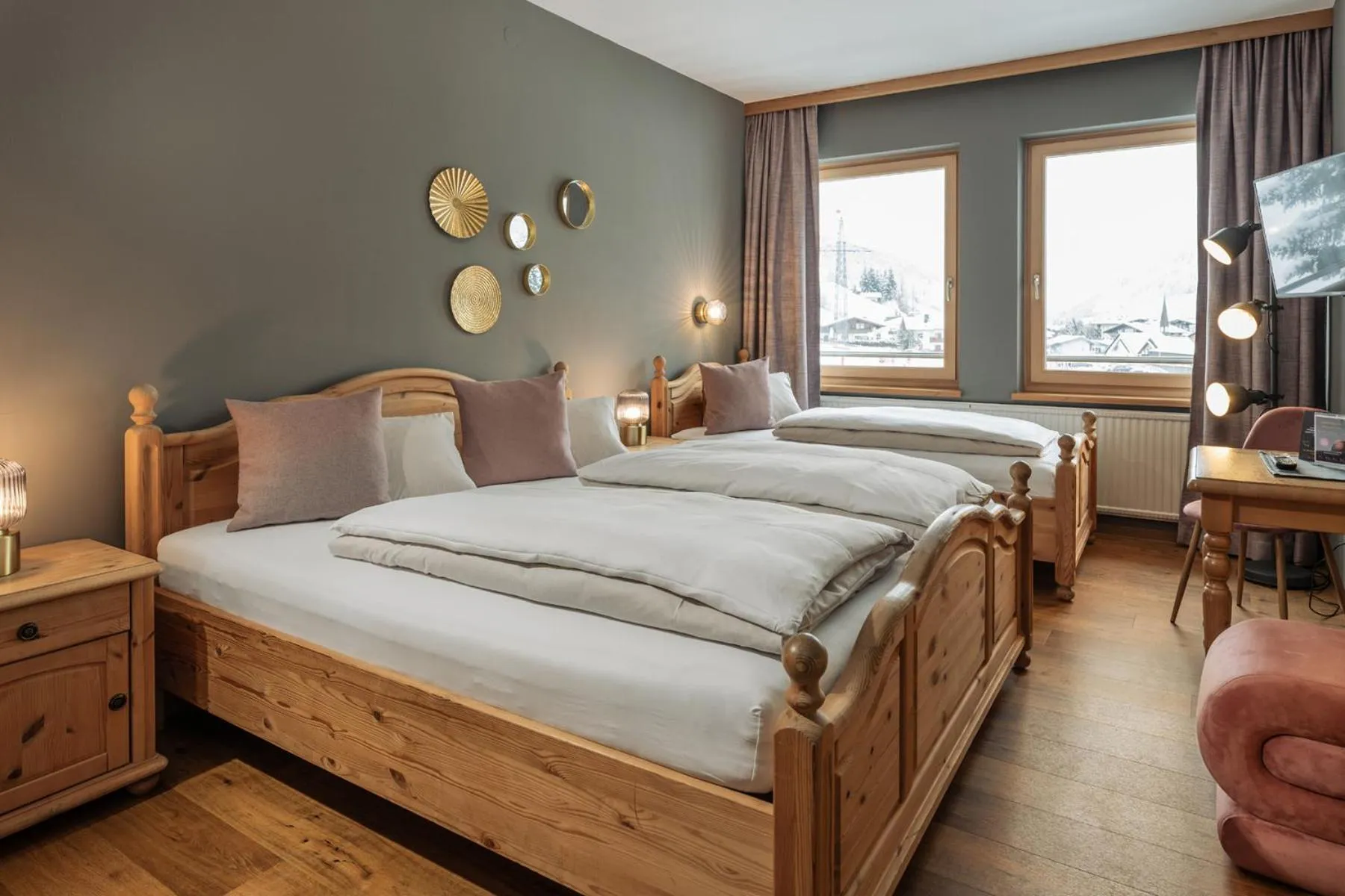 Photo of the whole room, Bed in B&B Berglift direkt an der Talstation
