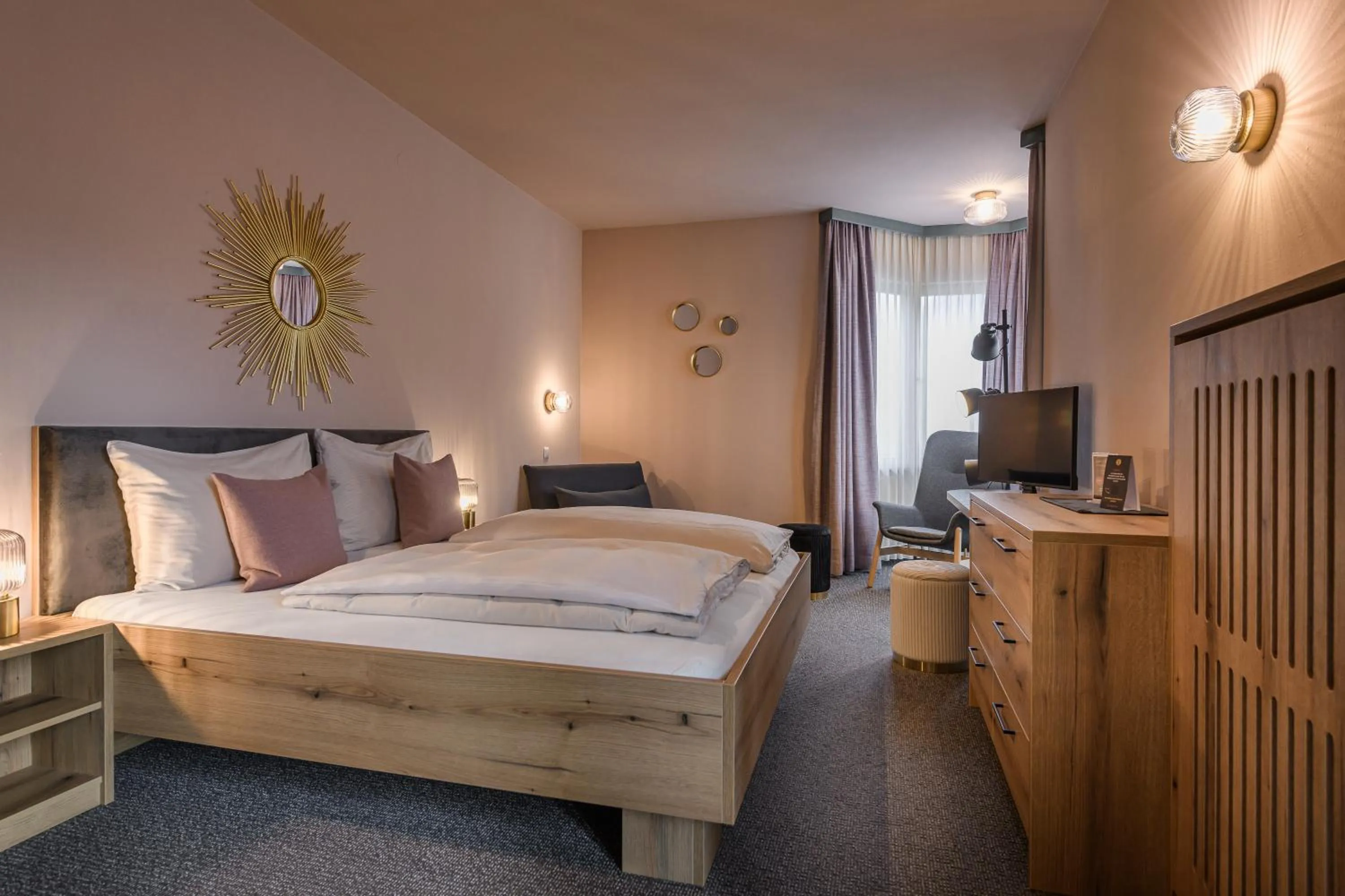 Photo of the whole room, Bed in B&B Berglift direkt an der Talstation