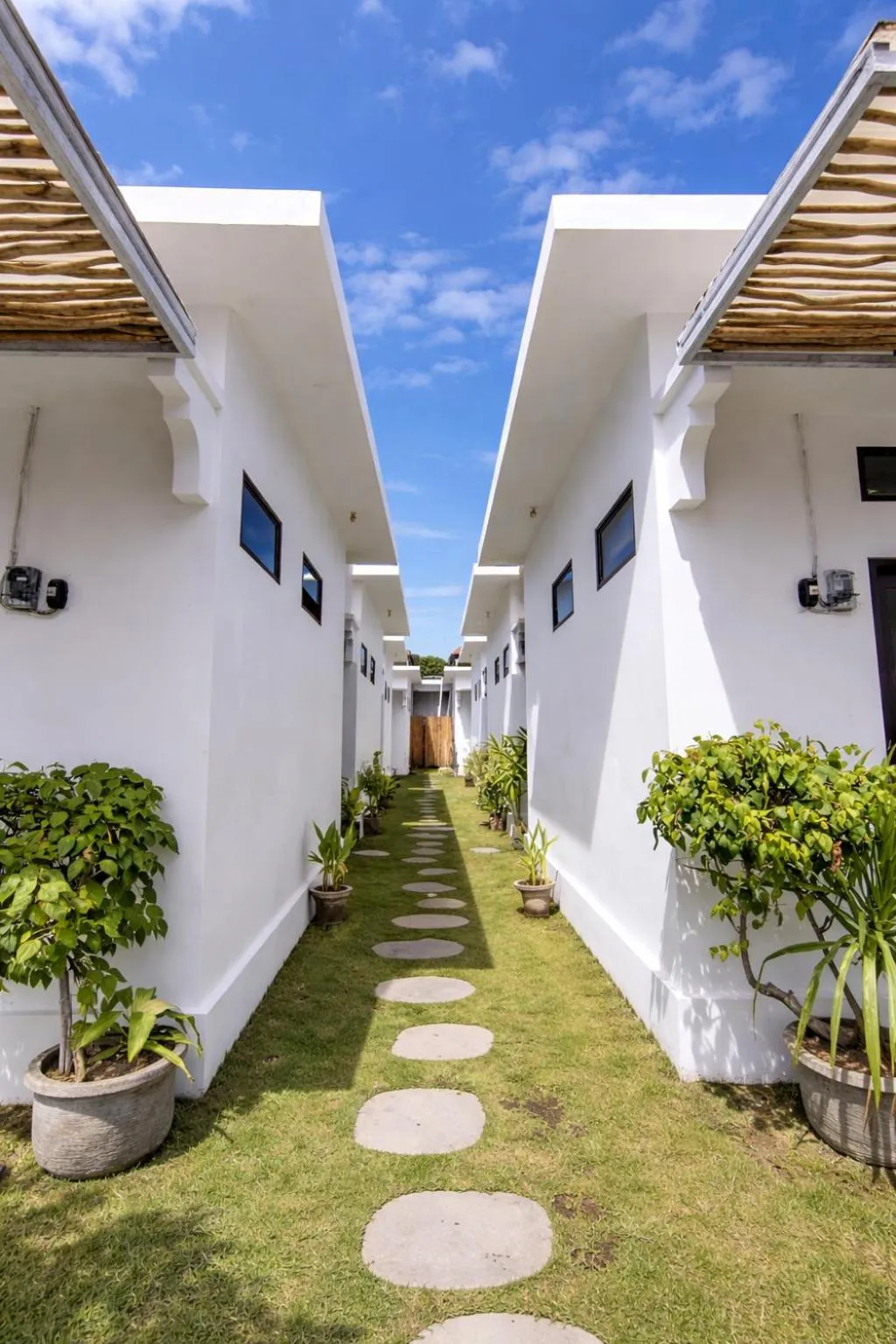 Garden in Susurro Villas - New Cozy Bungalow - Private Kitchen - 80Mbps WiFi