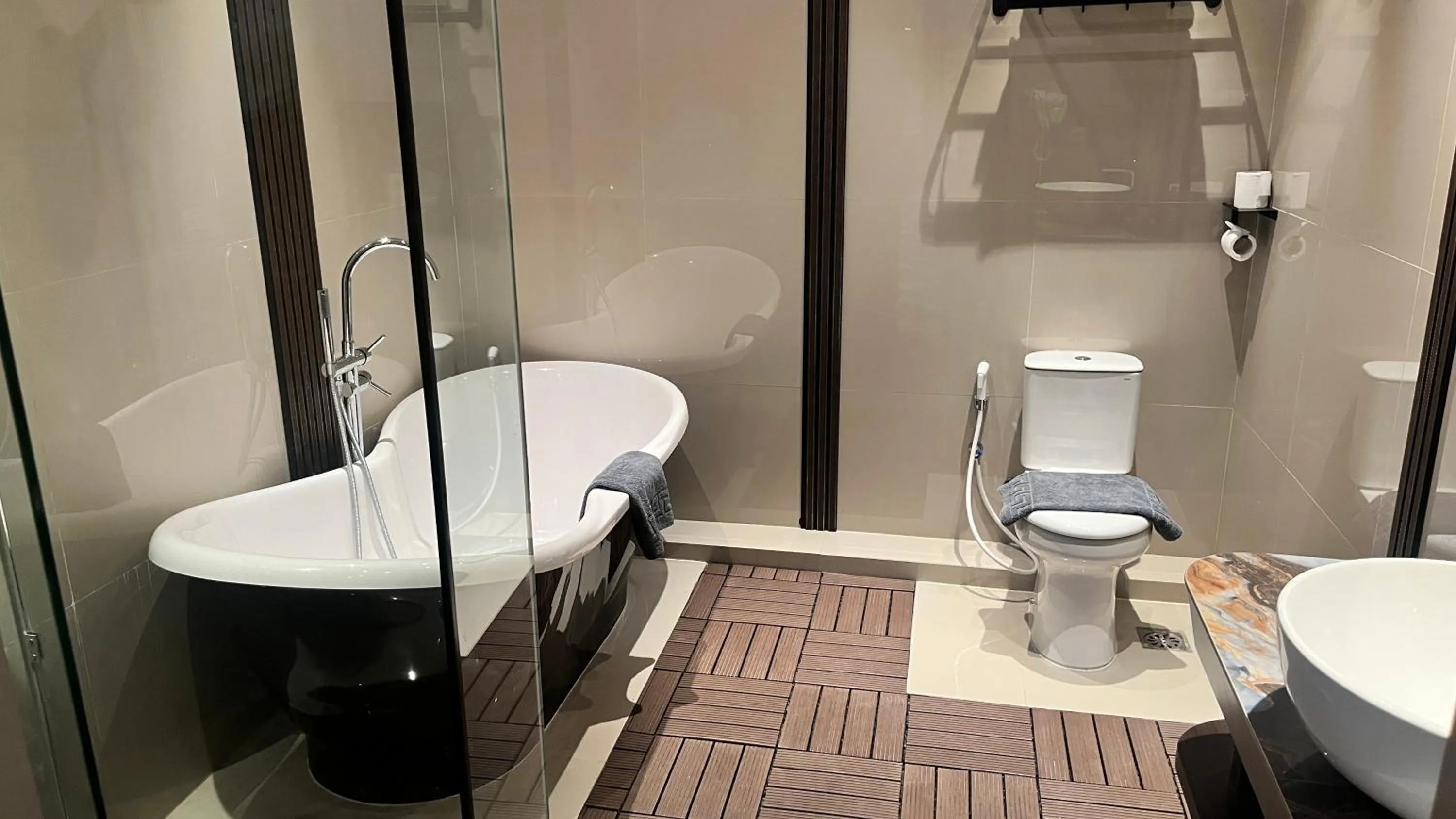 Avery De Grand City Hotel Bandung