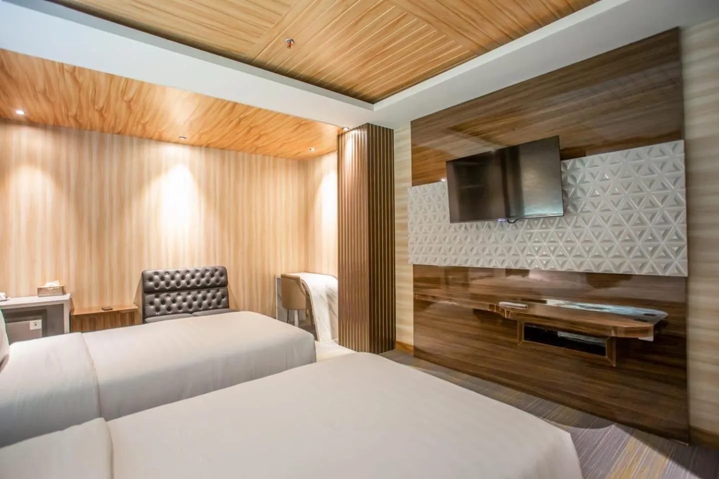 Bed in Avery De Grand City Hotel Bandung