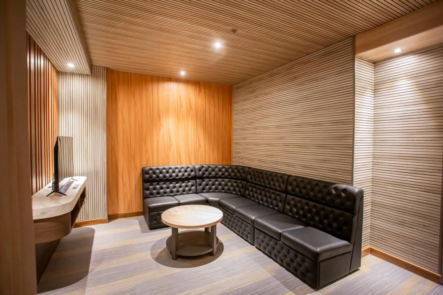 Avery De Grand City Hotel Bandung