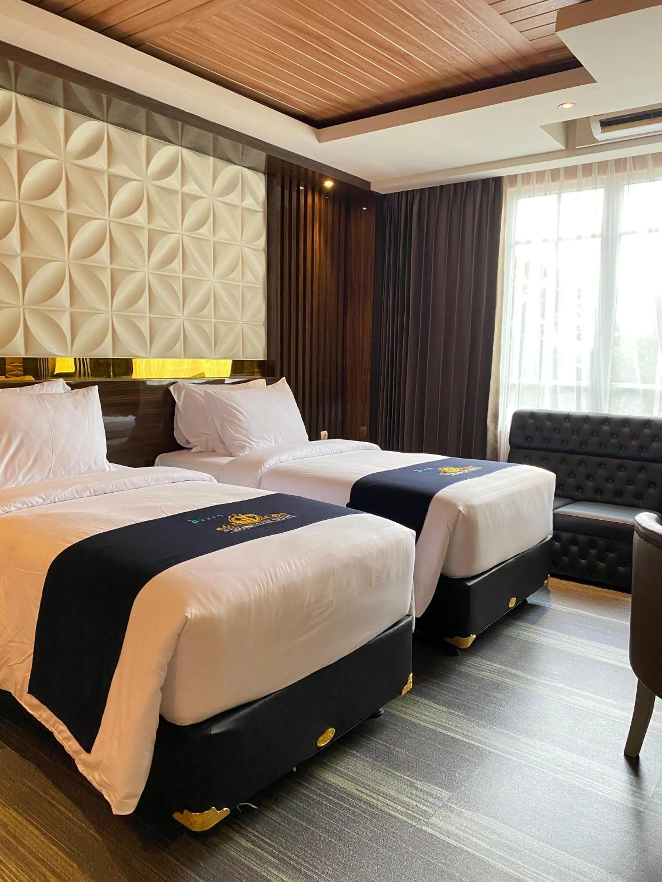 Bedroom, Bed in Avery De Grand City Hotel Bandung