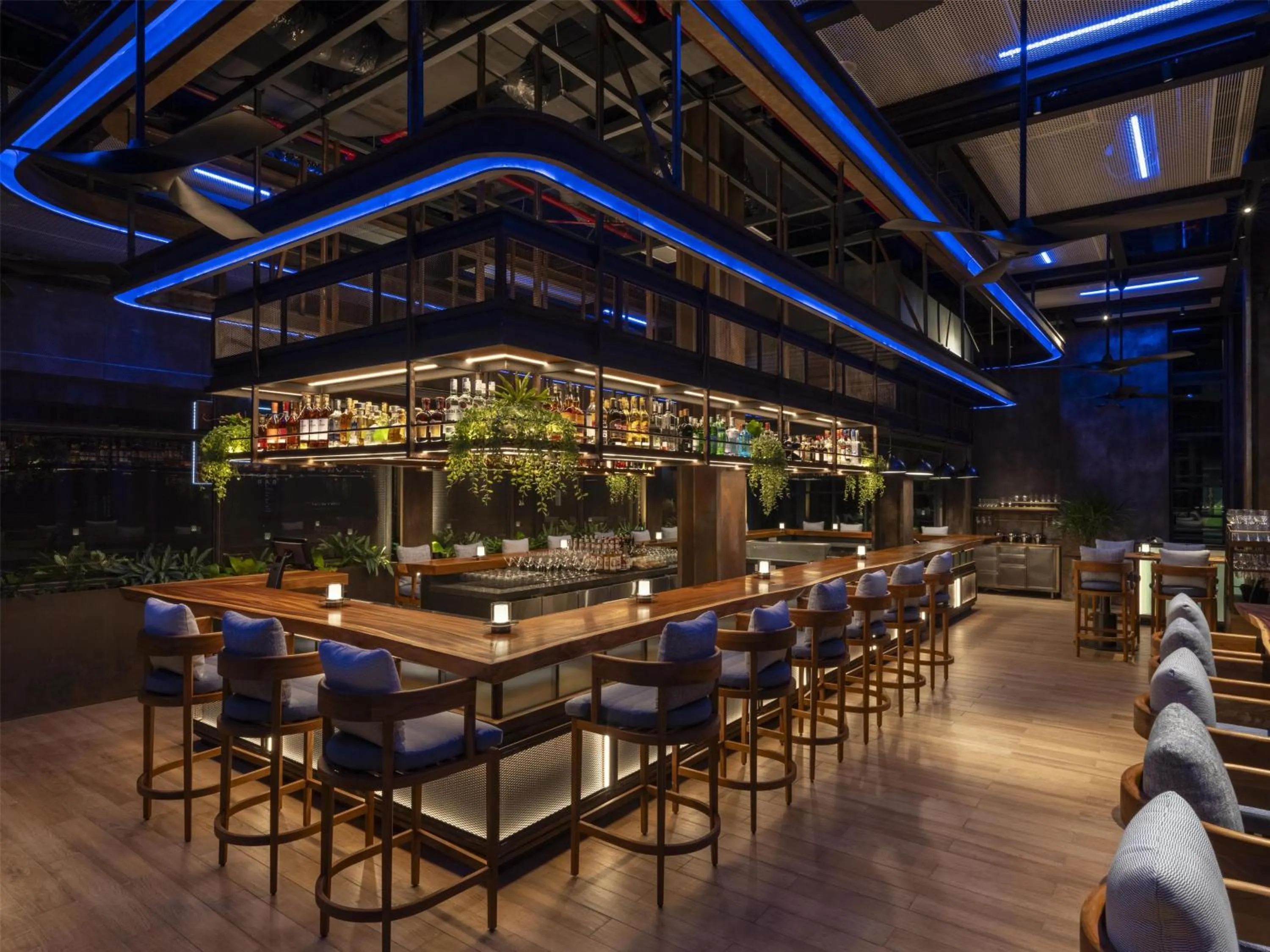 Lounge or bar in Hyatt Centric City Centre Kuala Lumpur