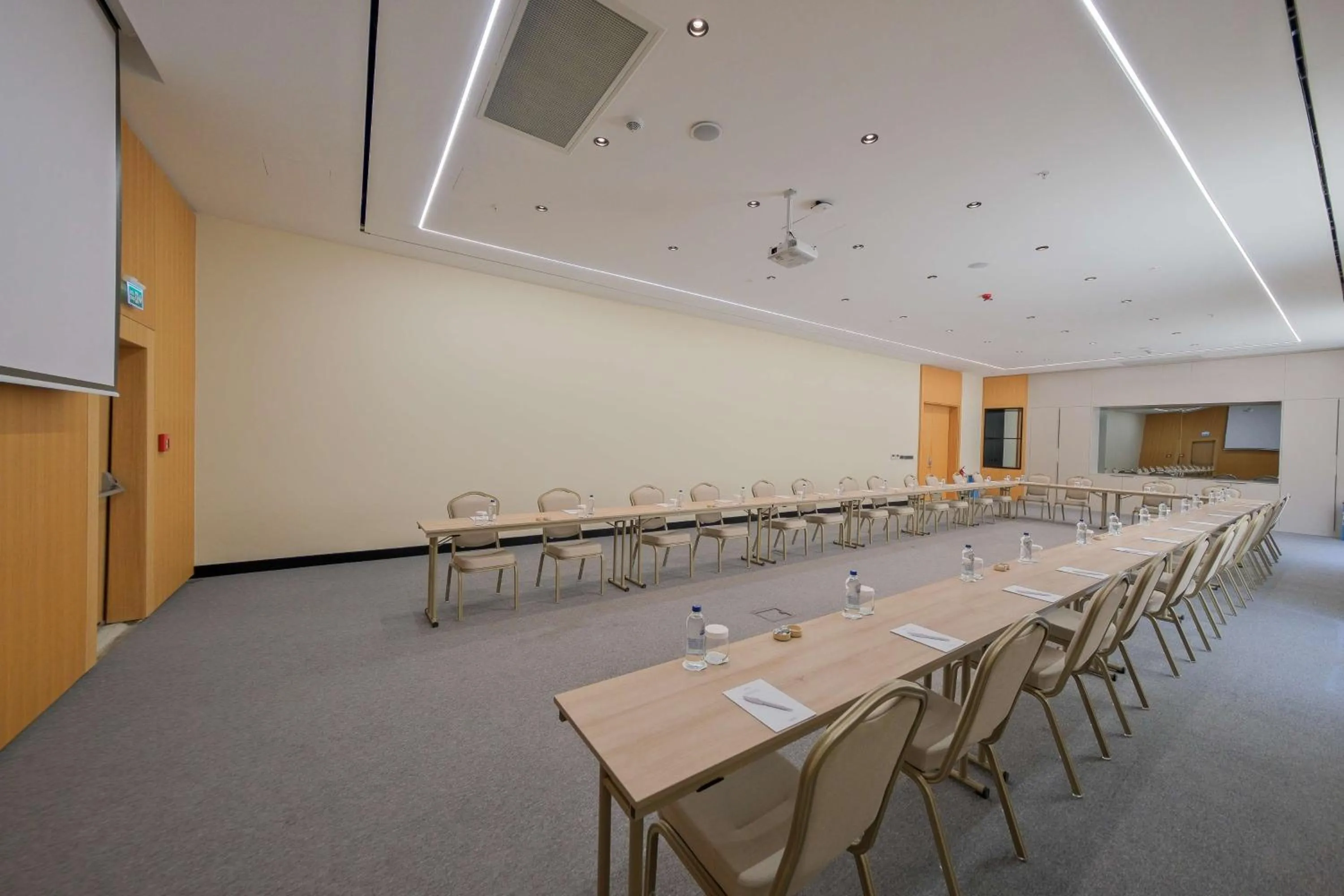 Meeting/conference room in Radisson Hotel Mersin