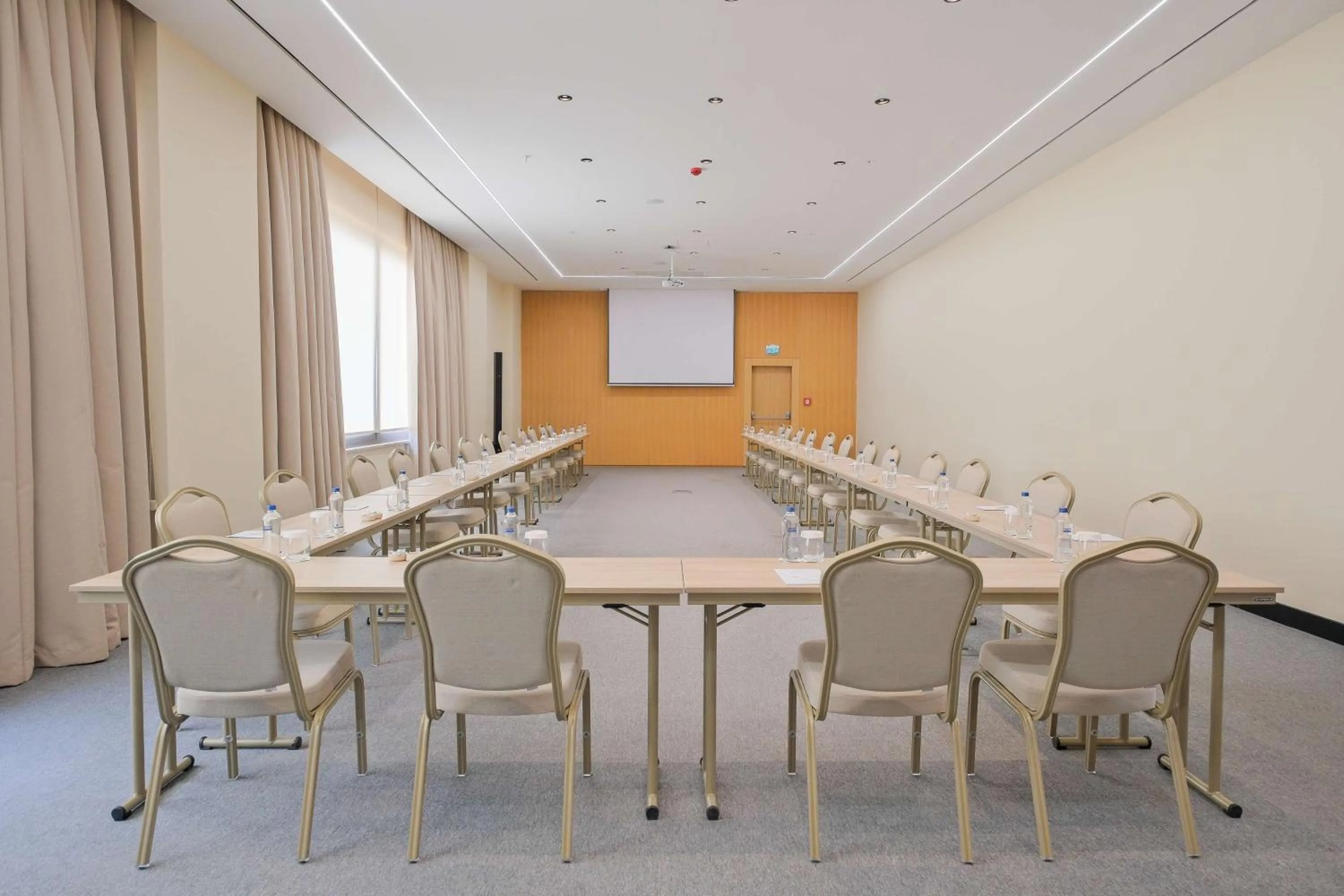 Meeting/conference room in Radisson Hotel Mersin