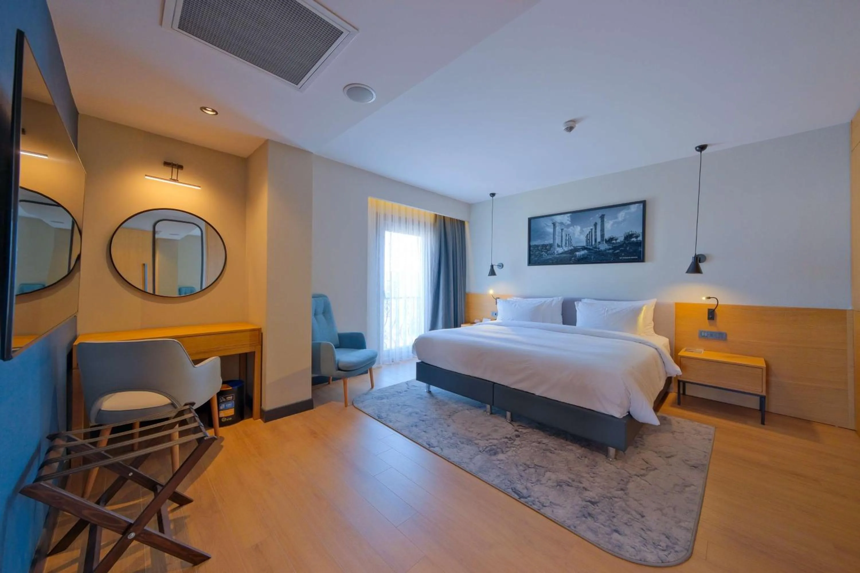 Photo of the whole room, Bed in Radisson Hotel Mersin