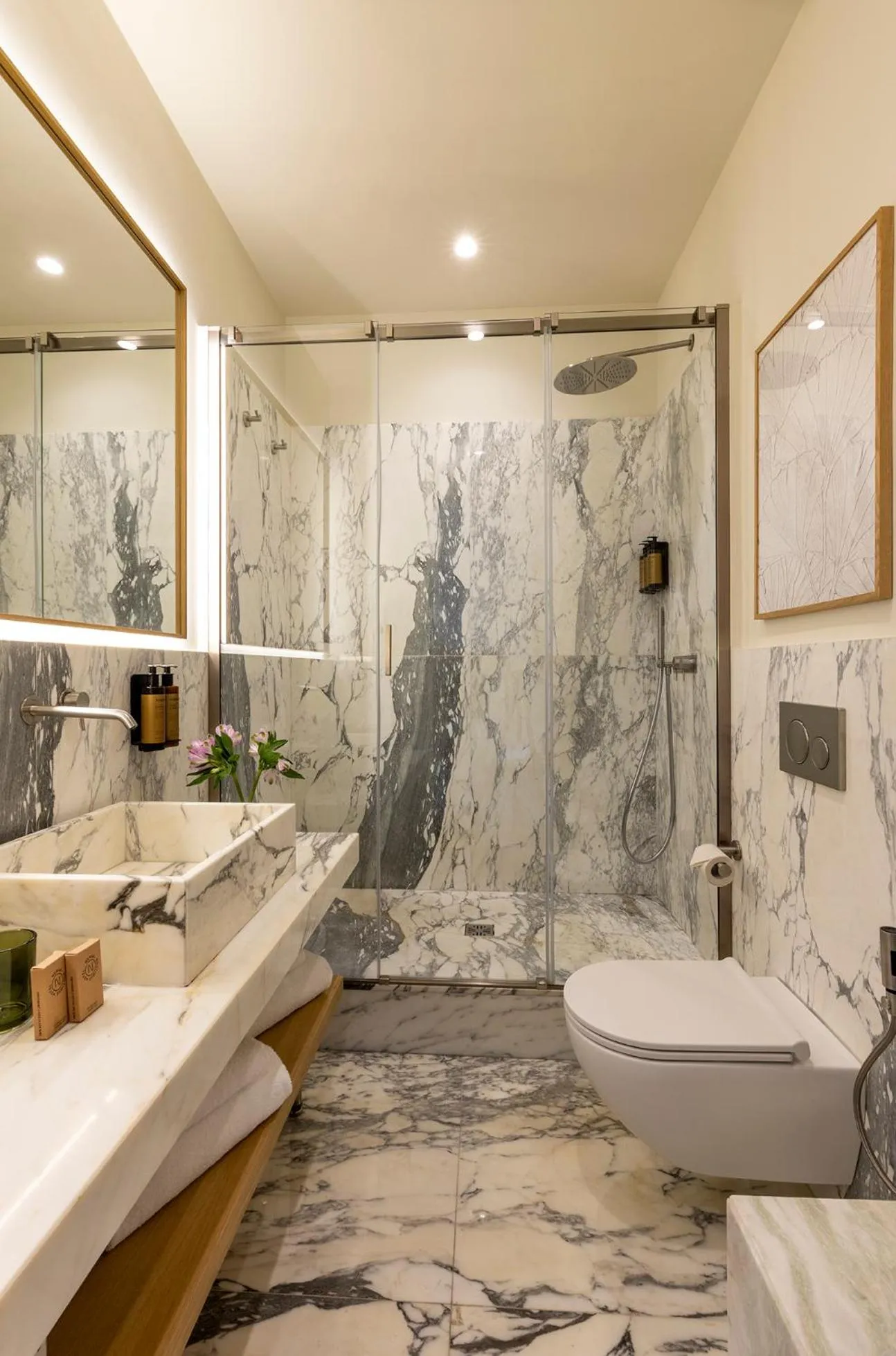 Shower in Nerva Boutique Hotel