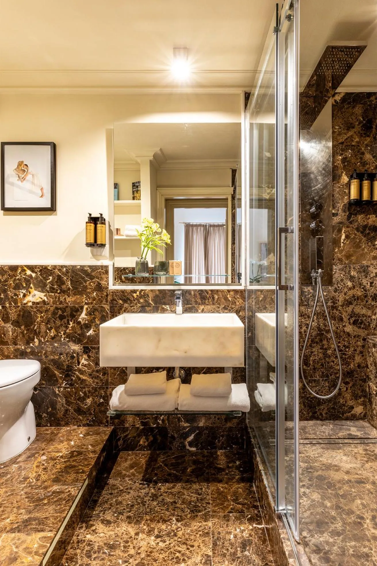 Shower in Nerva Boutique Hotel