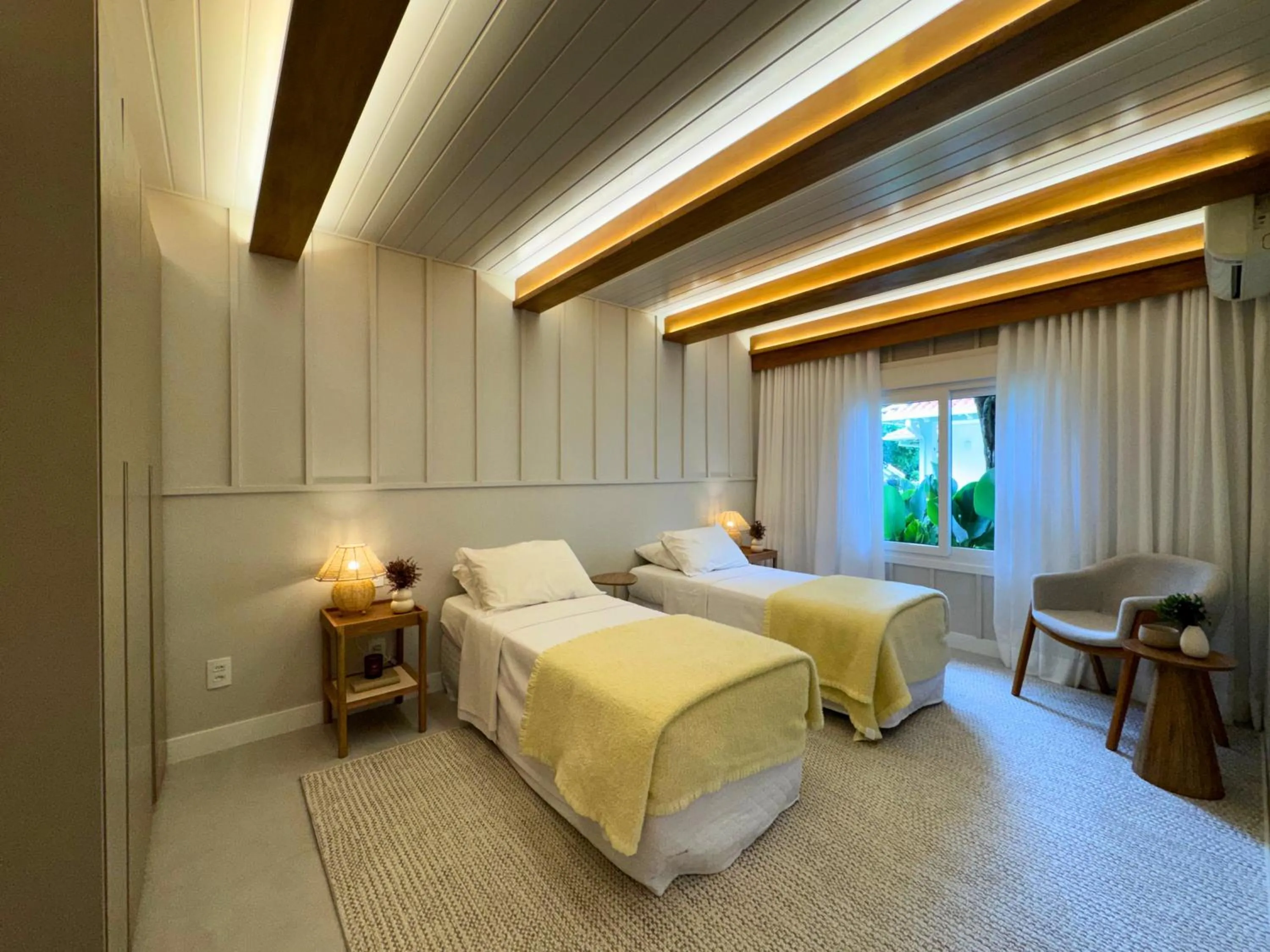 Bedroom, Bed in Villas Jurerê Residences