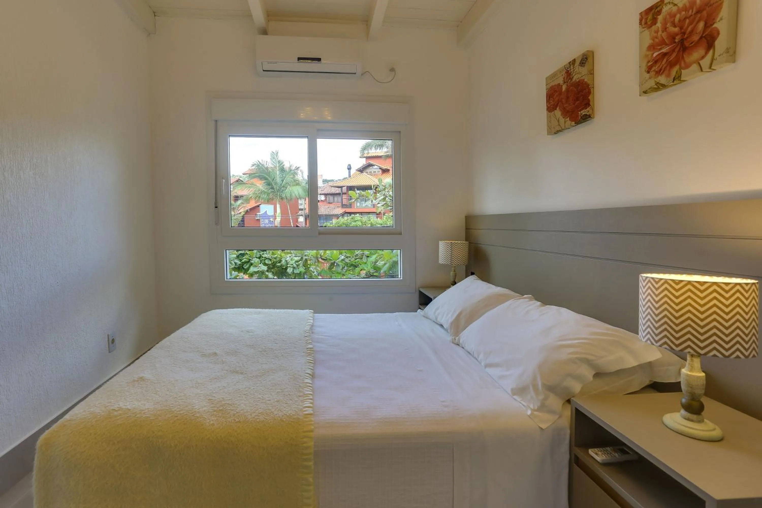 Bedroom, Bed in Villas Jurerê Residences