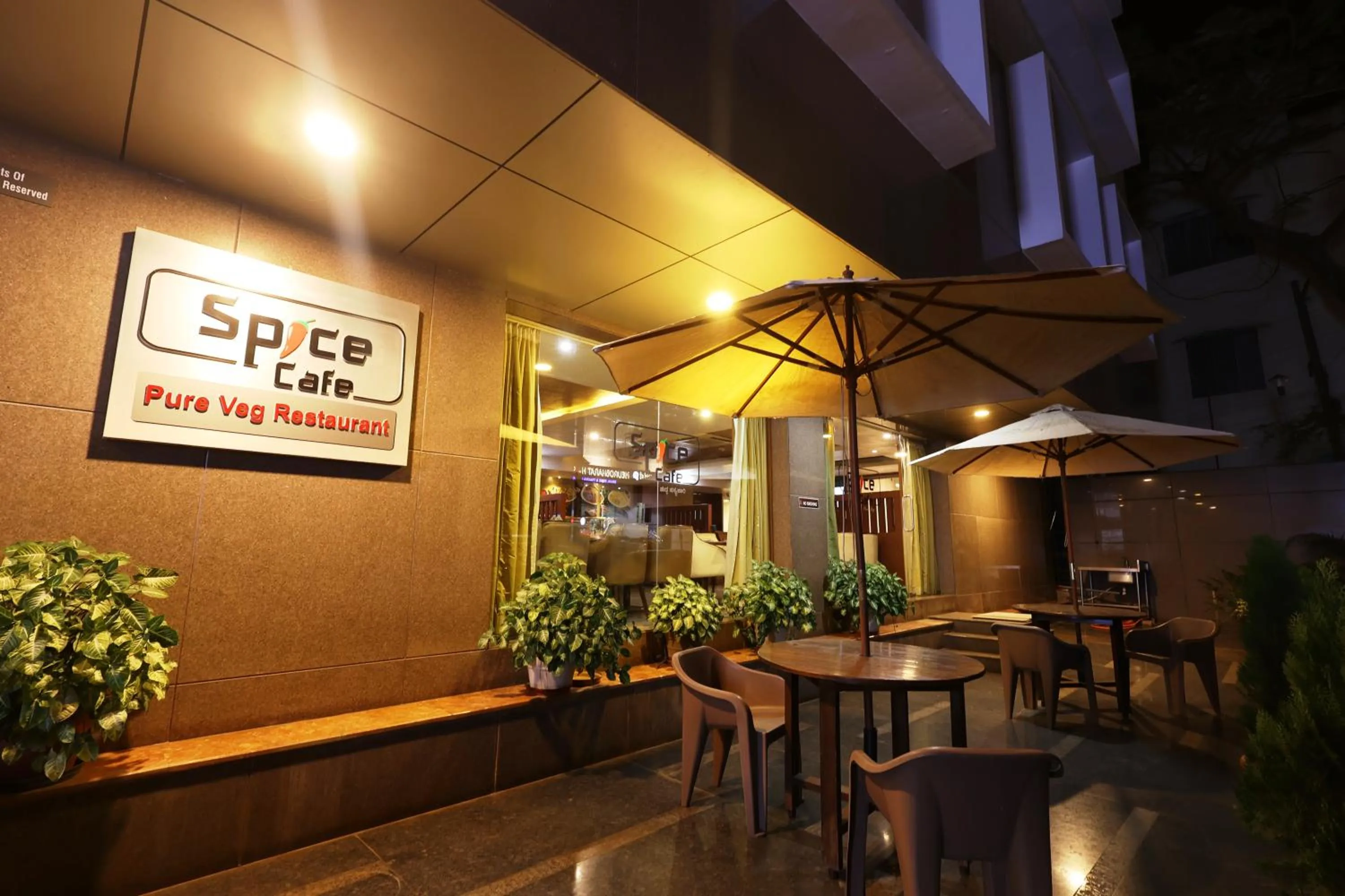 Restaurant/places to eat in Akash Inn