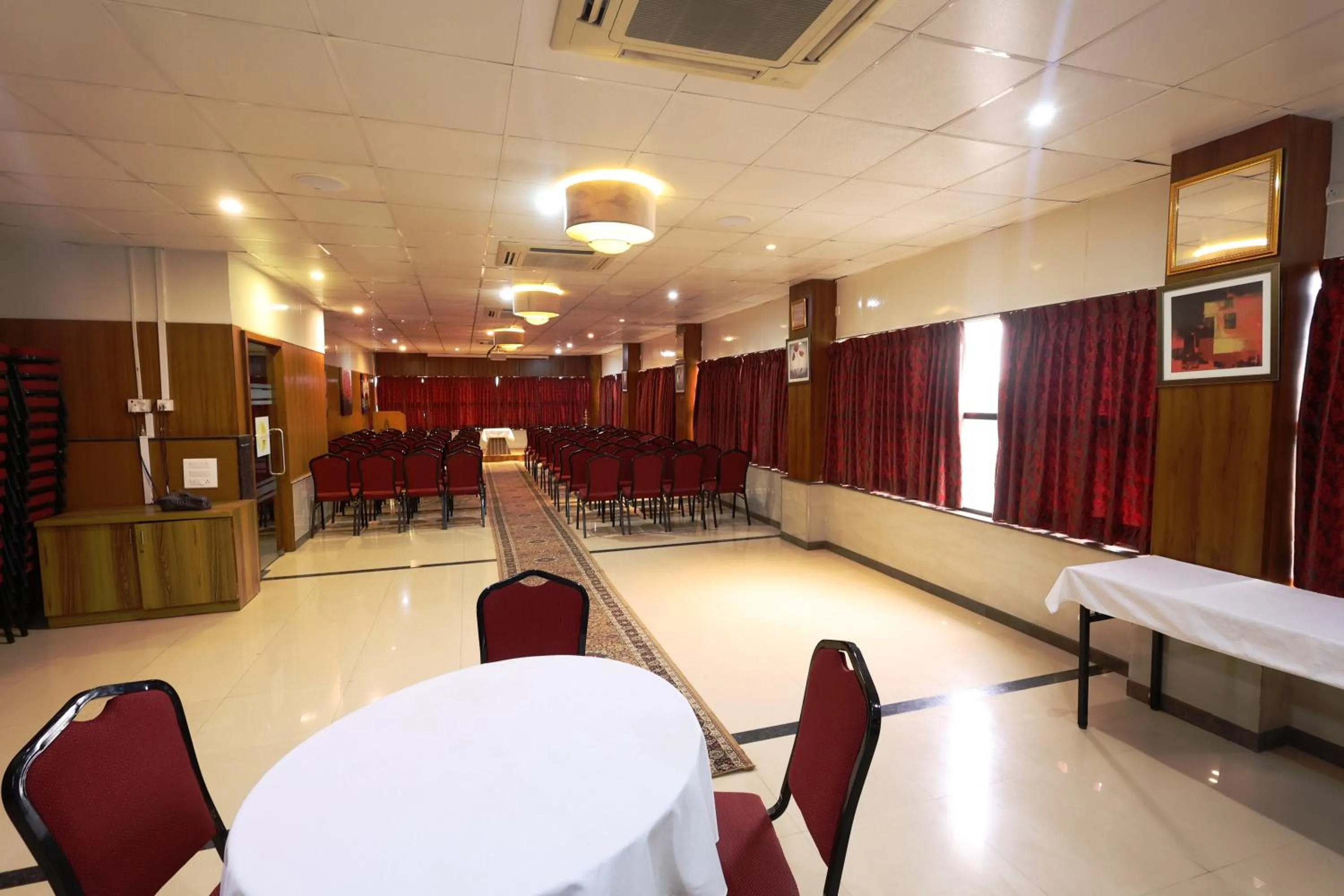 Banquet/Function facilities in Akash Inn