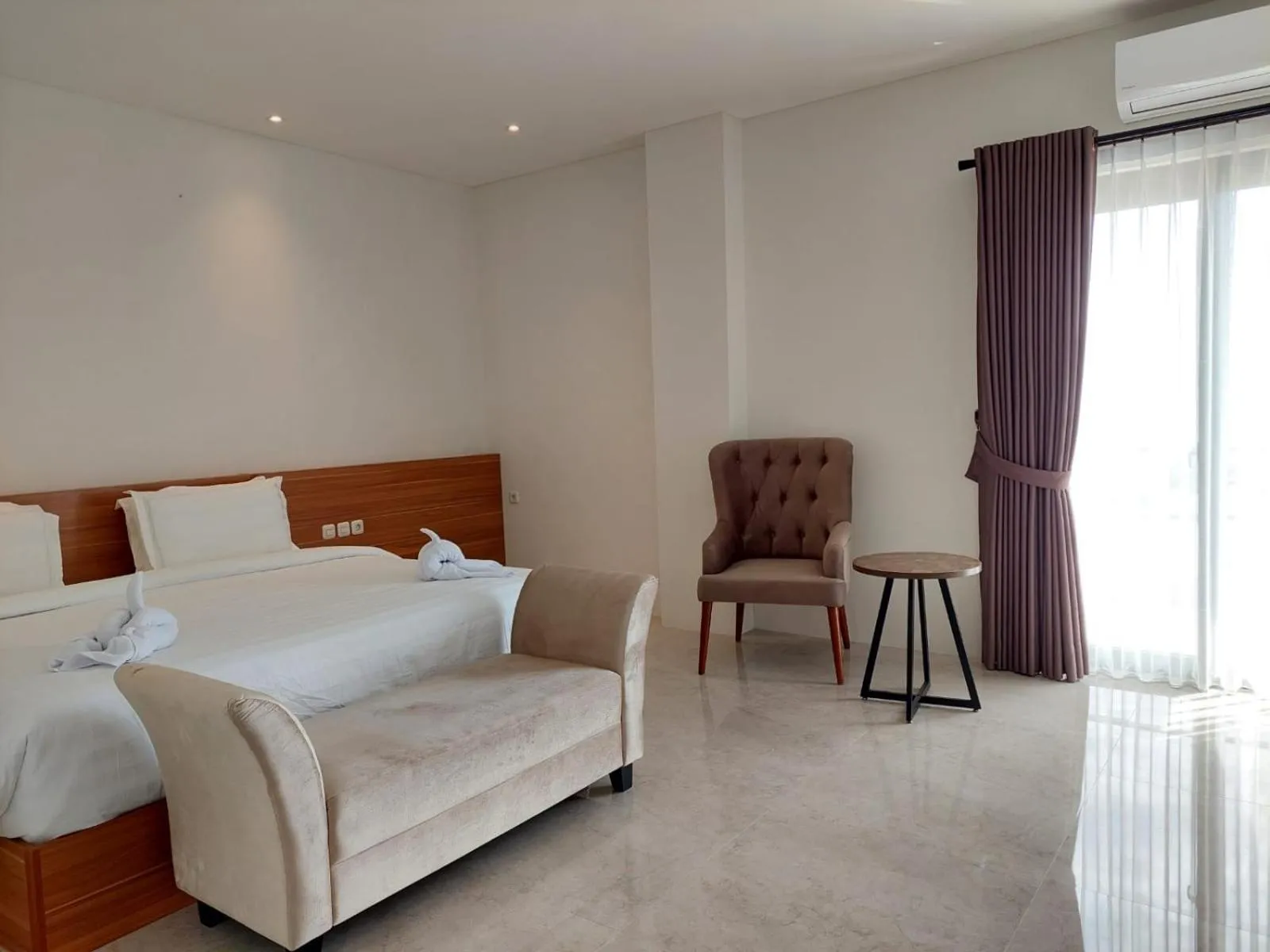 Bed in Gemma Hotel Balige