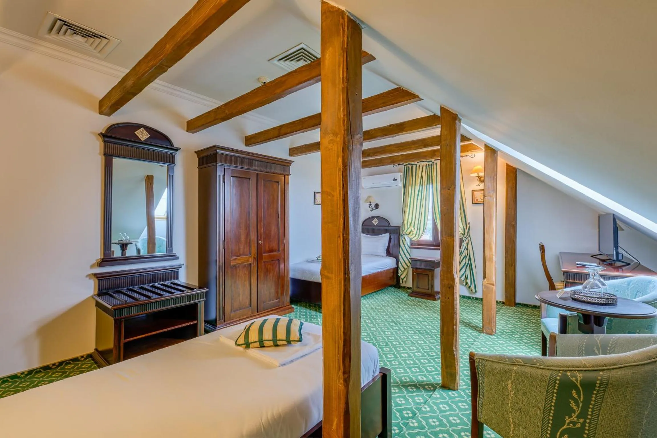 Bedroom, Bed in Hotel Classico Timisoara