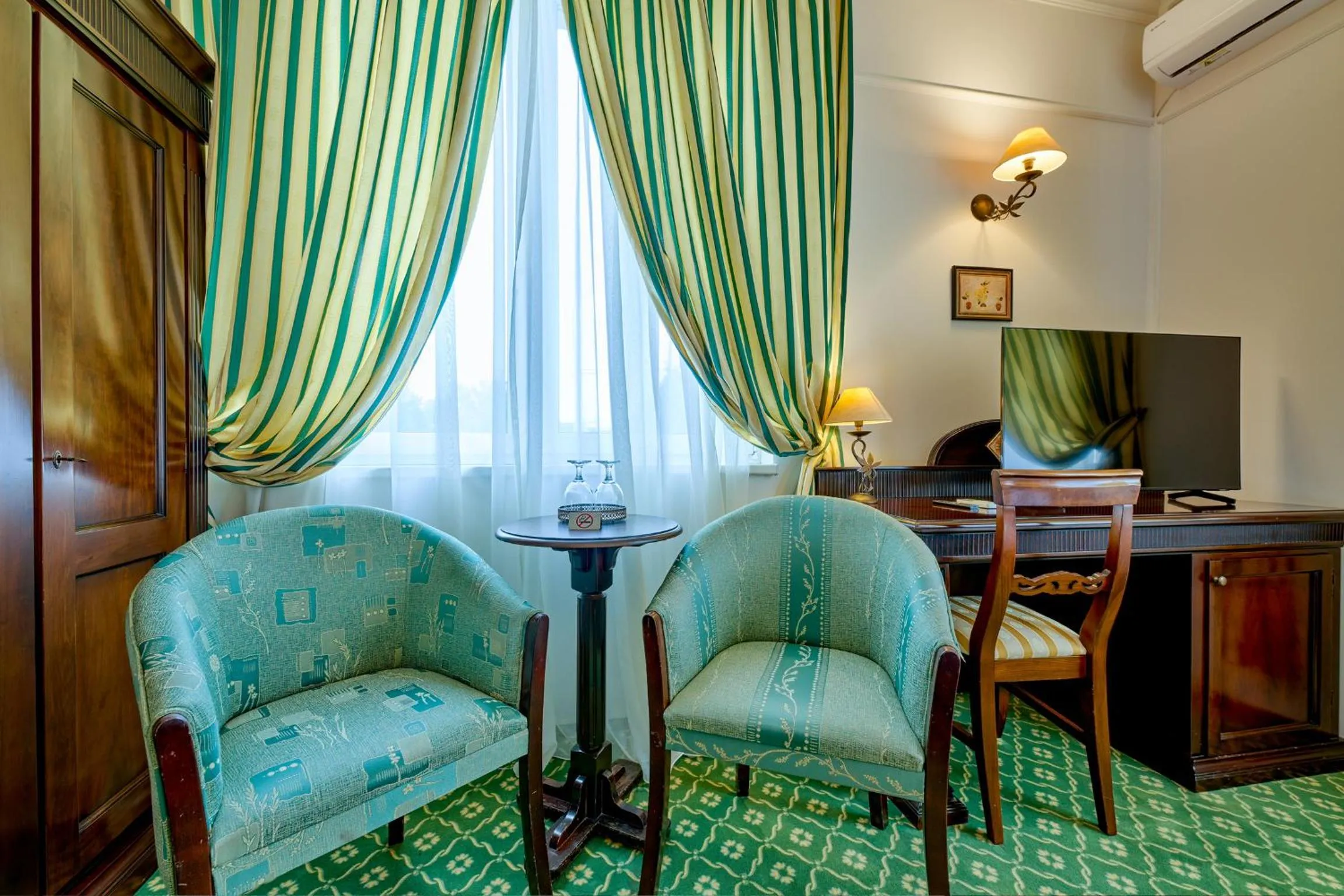 Seating area in Hotel Classico Timisoara