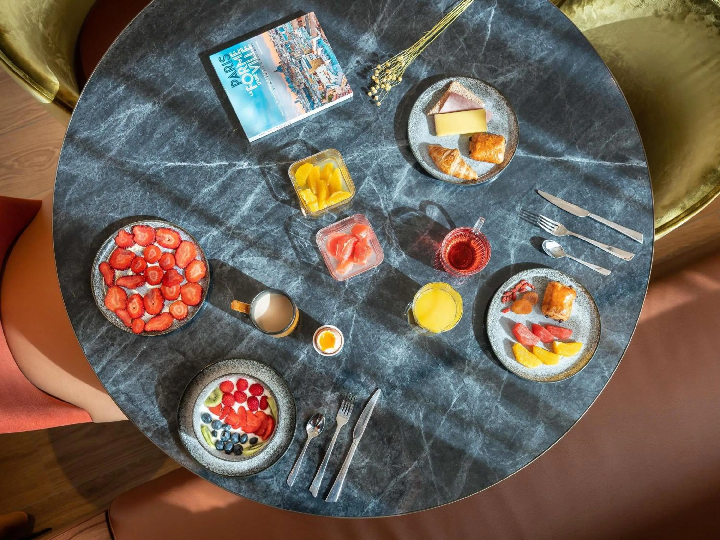 Restaurant/places to eat in Novotel Paris La Défense Nanterre