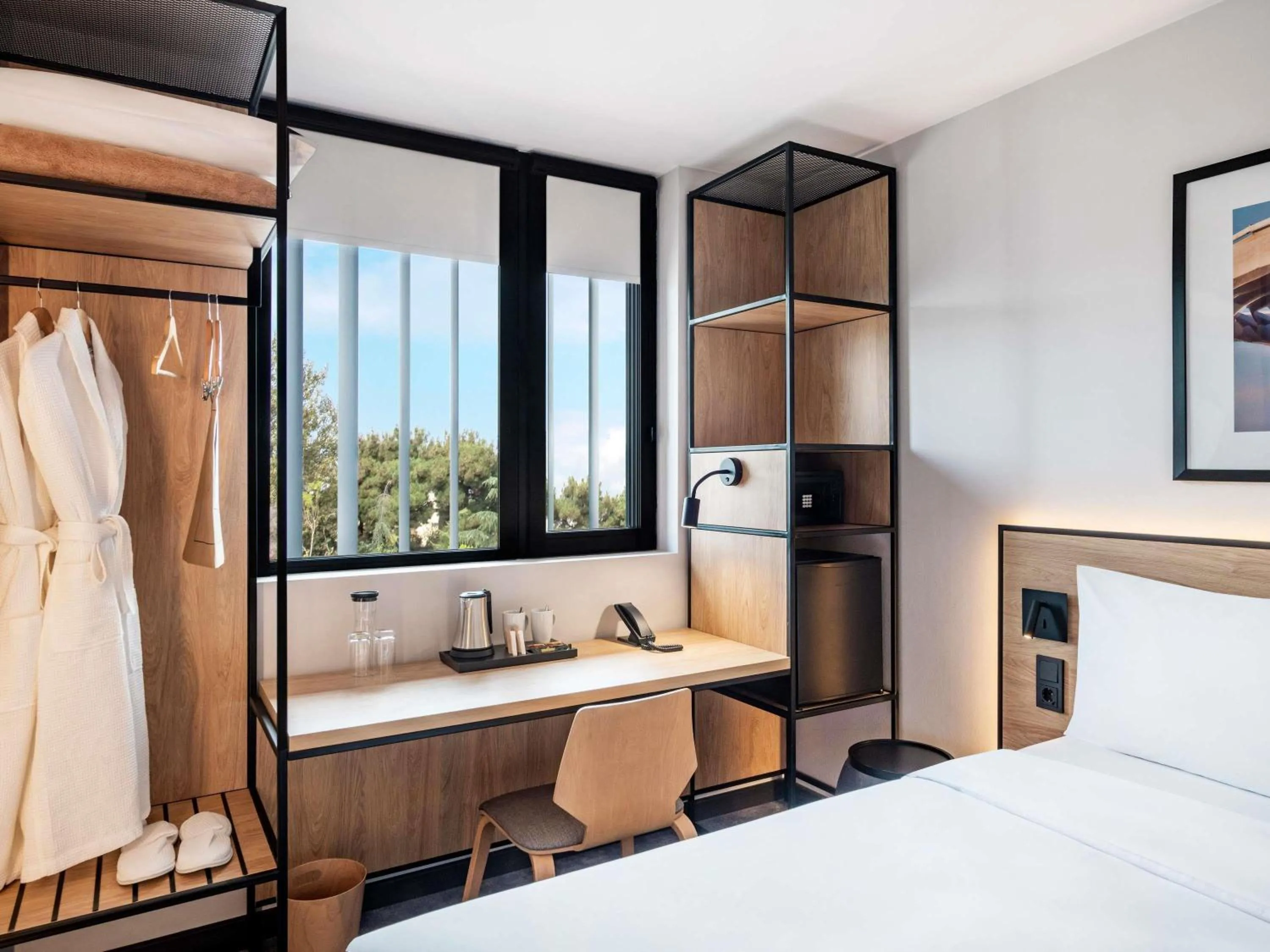 Bedroom, Bed in ibis Tbilisi Airport