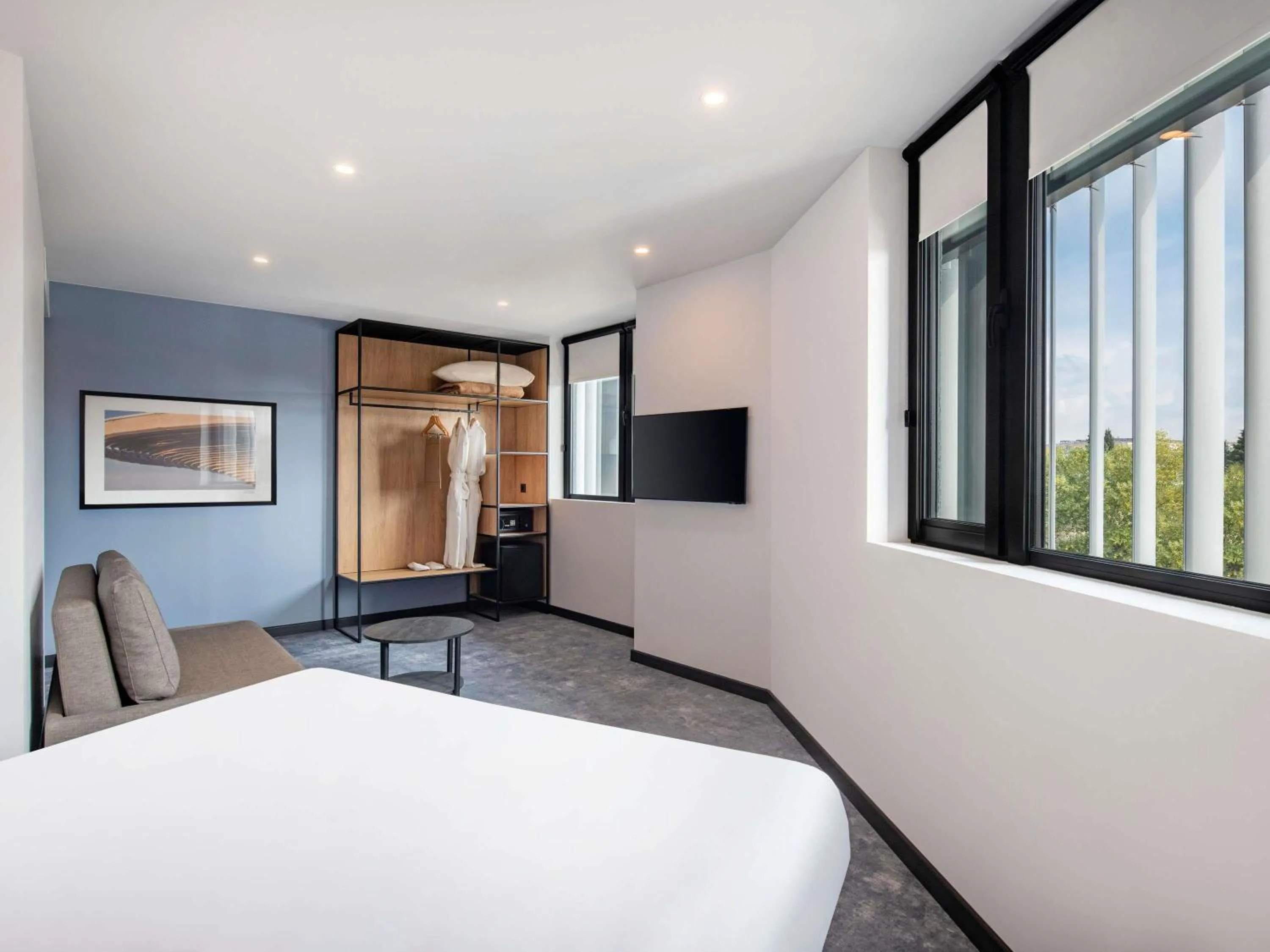 Bedroom, Bed in ibis Tbilisi Airport