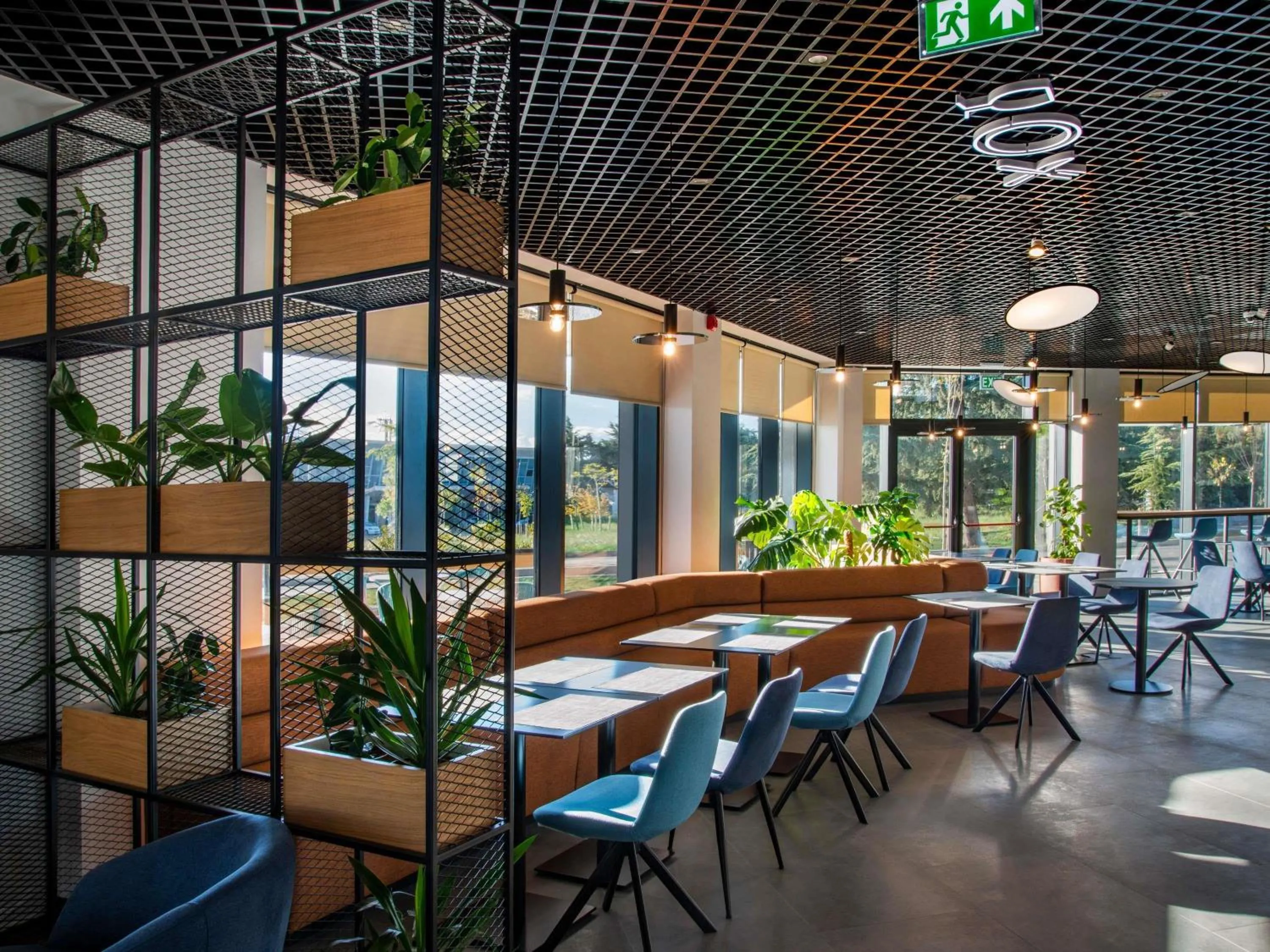 Restaurant/places to eat in ibis Tbilisi Airport