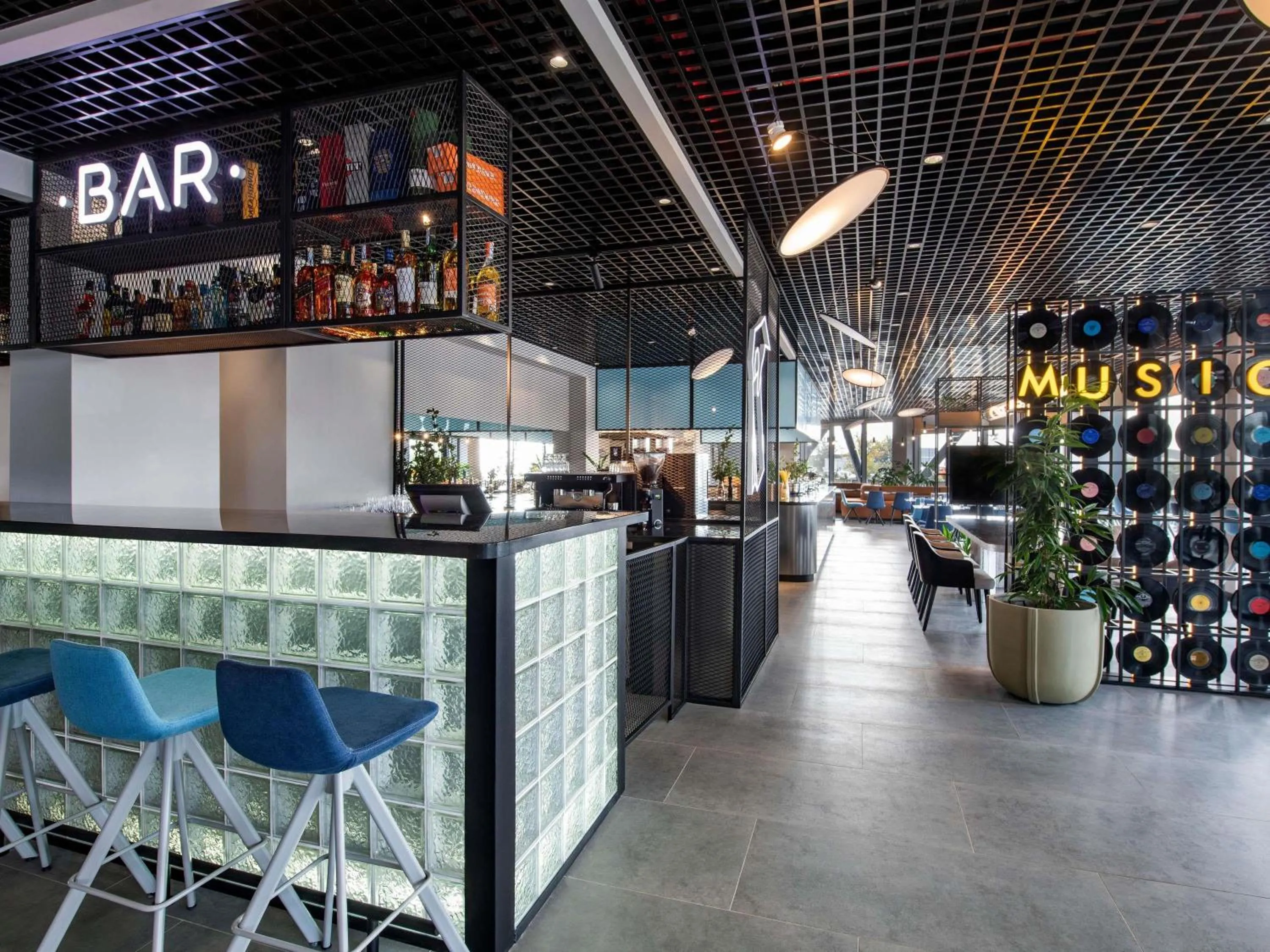 Lounge or bar in ibis Tbilisi Airport