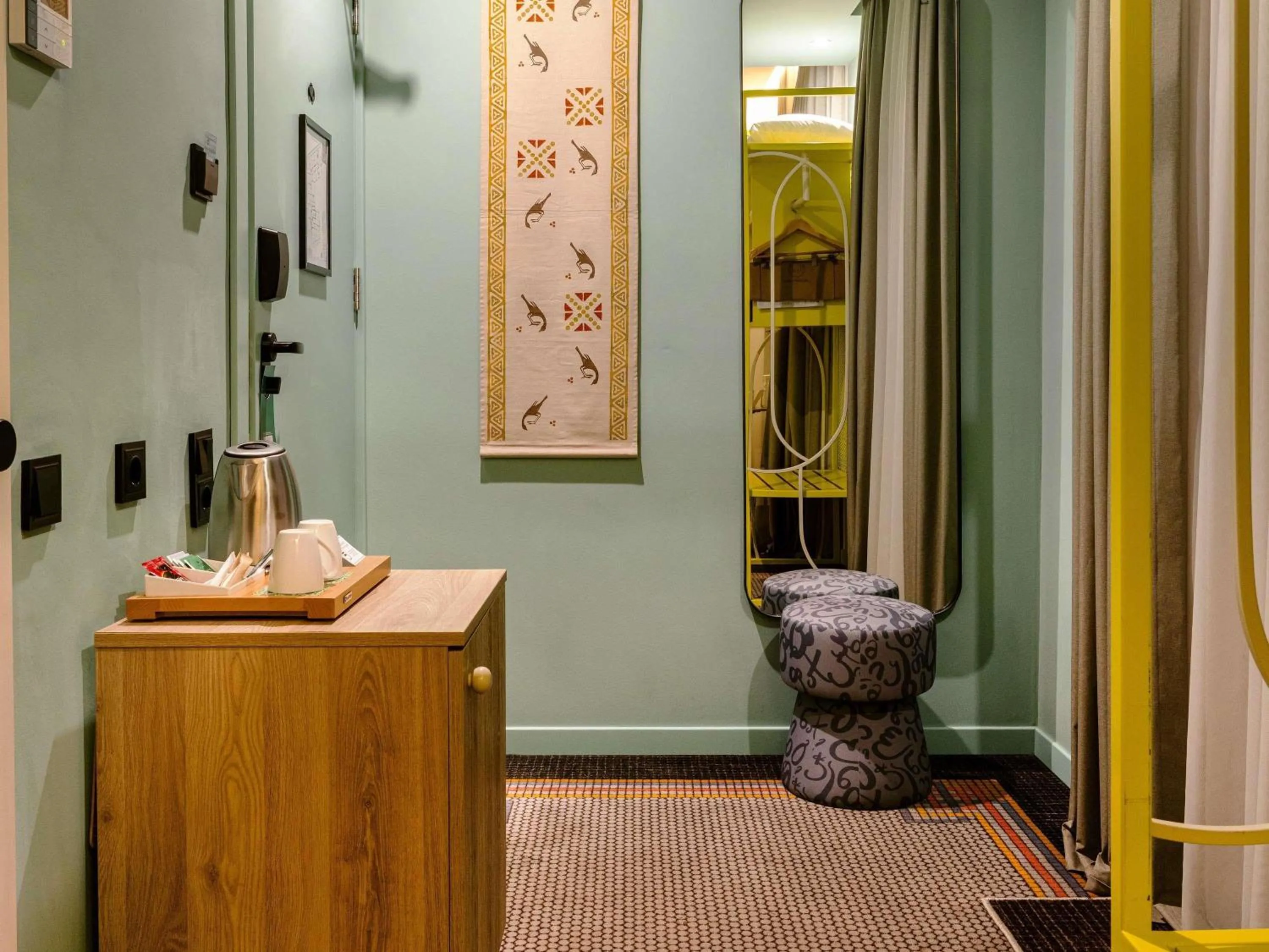 Bedroom in ibis Styles Old Tbilisi