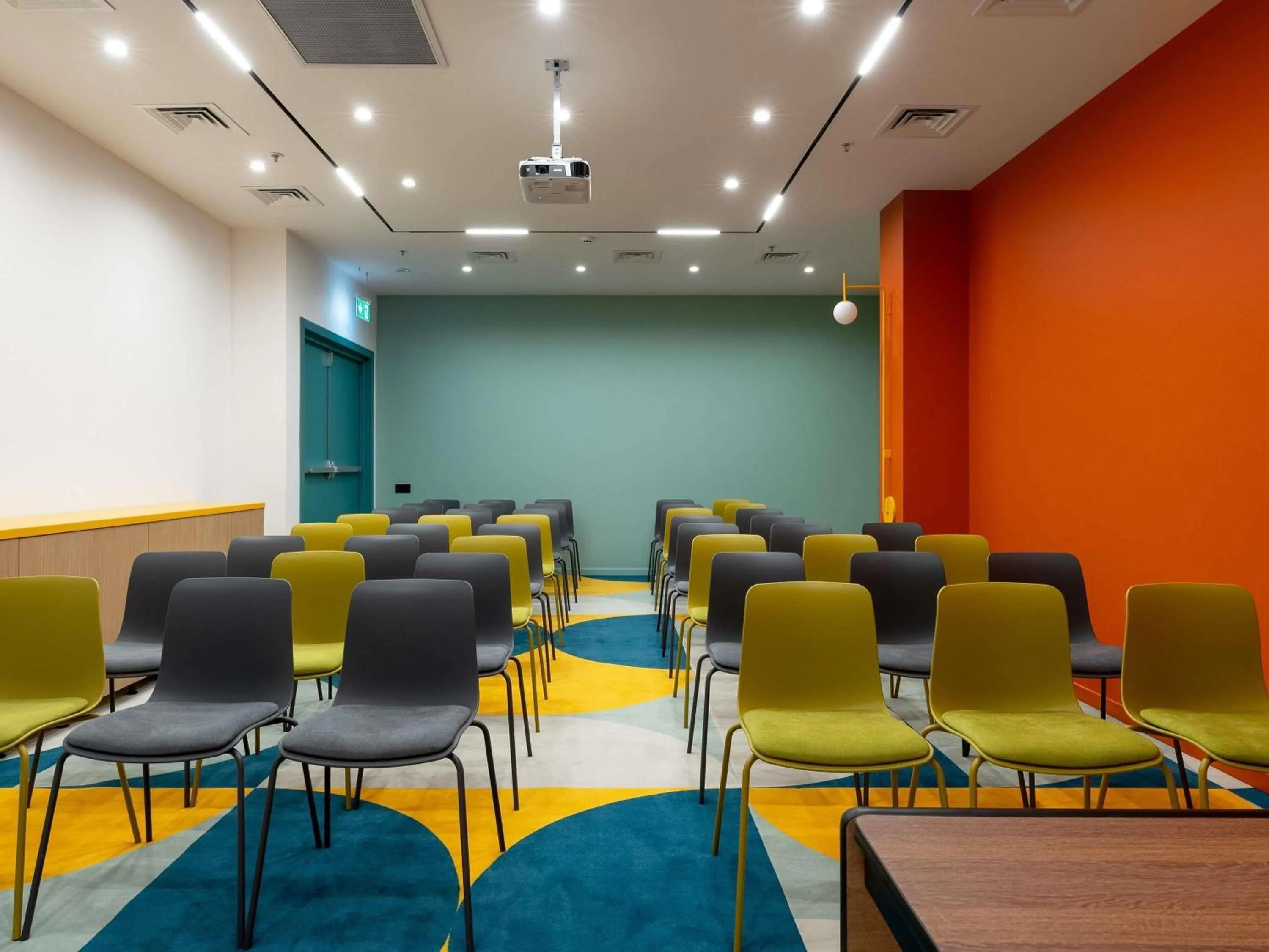 Meeting/conference room in ibis Styles Old Tbilisi