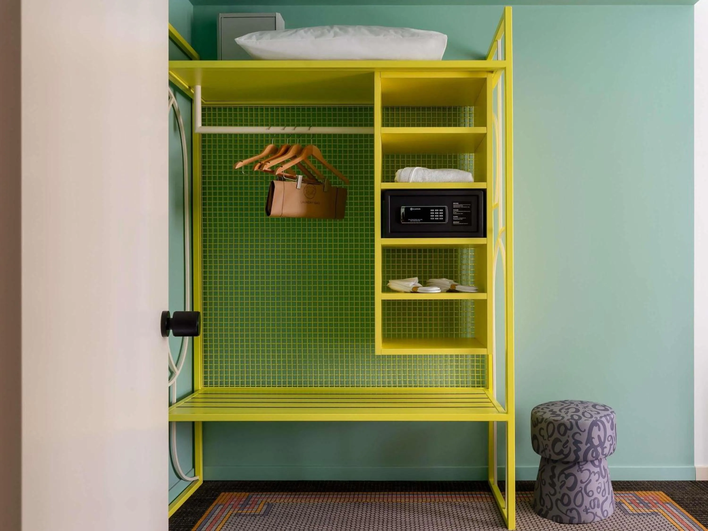 Bedroom in ibis Styles Old Tbilisi