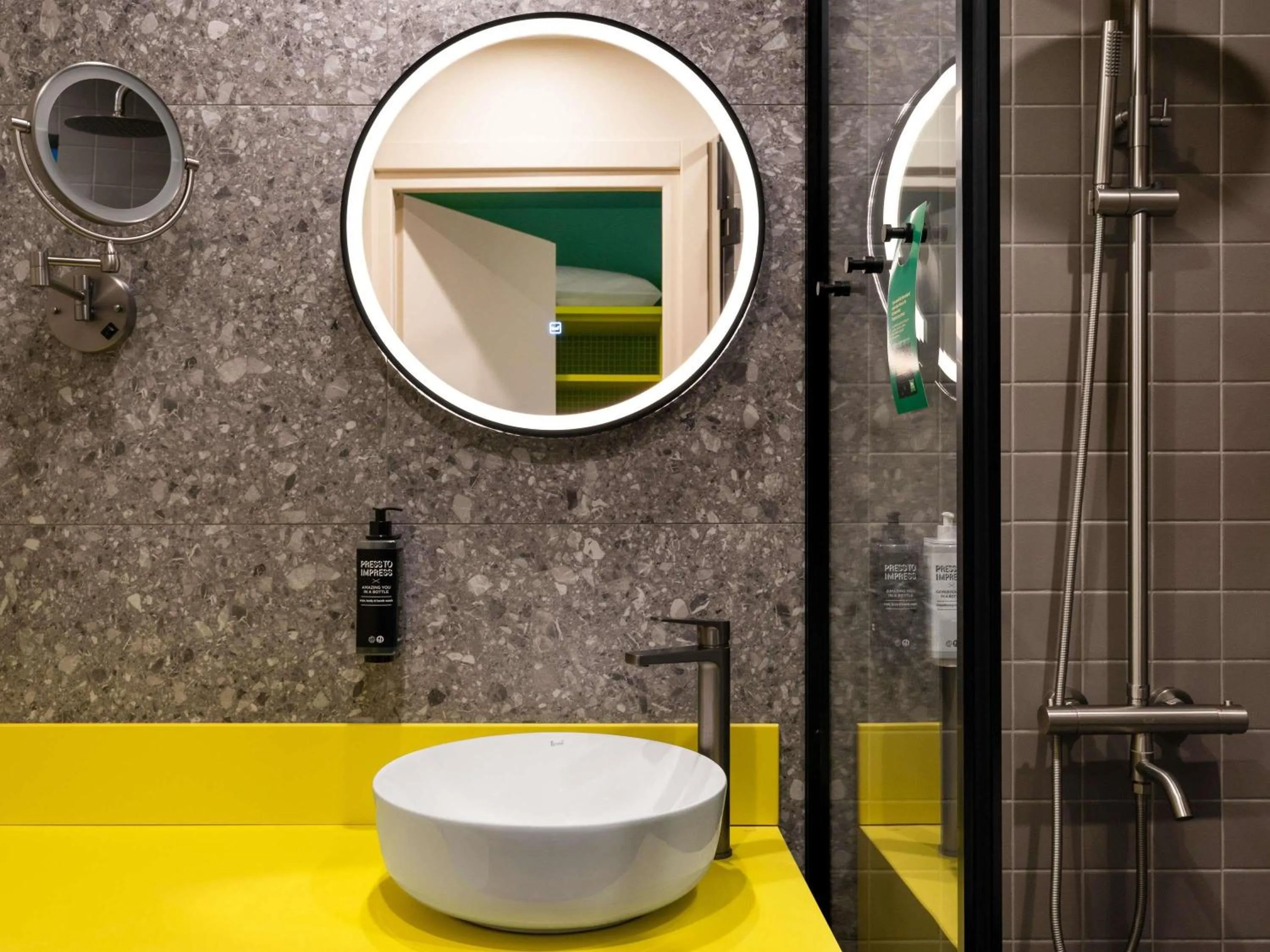 Bedroom in ibis Styles Old Tbilisi