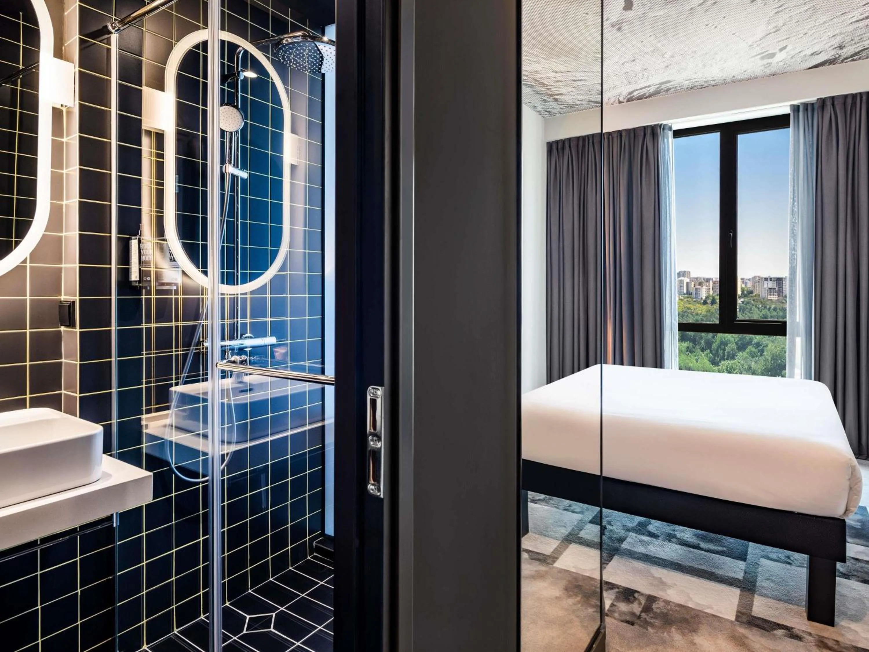 Bedroom, Bed in ibis Tbilisi City