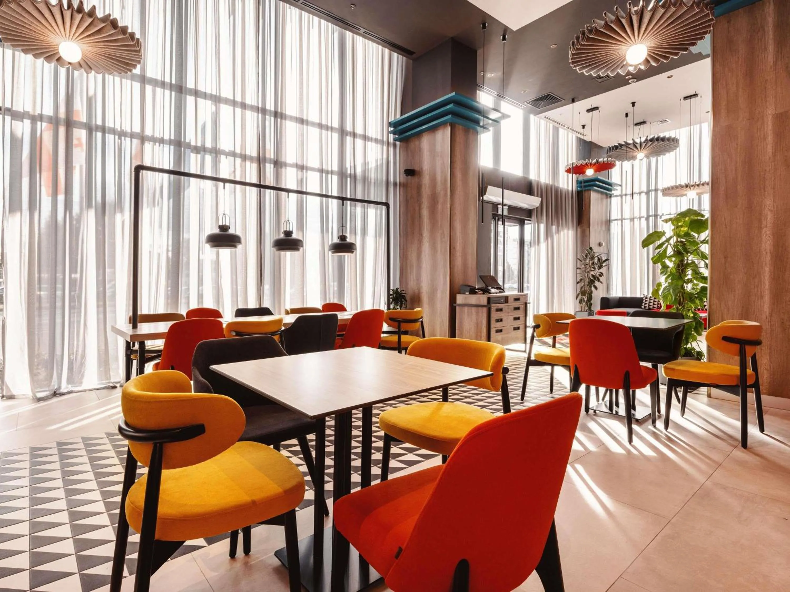 Restaurant/places to eat in ibis Tbilisi City