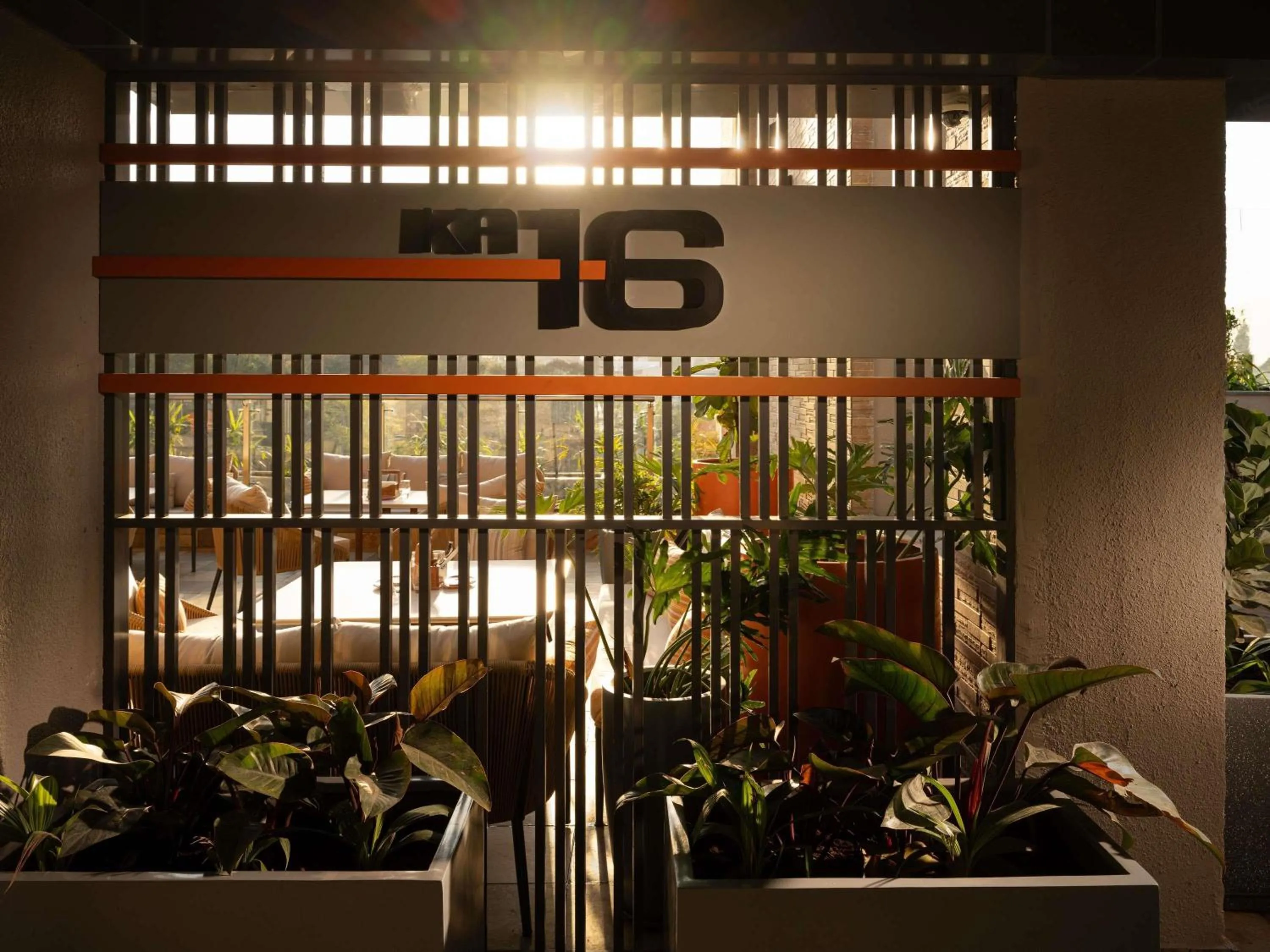 Lounge or bar in ibis Styles Mysuru