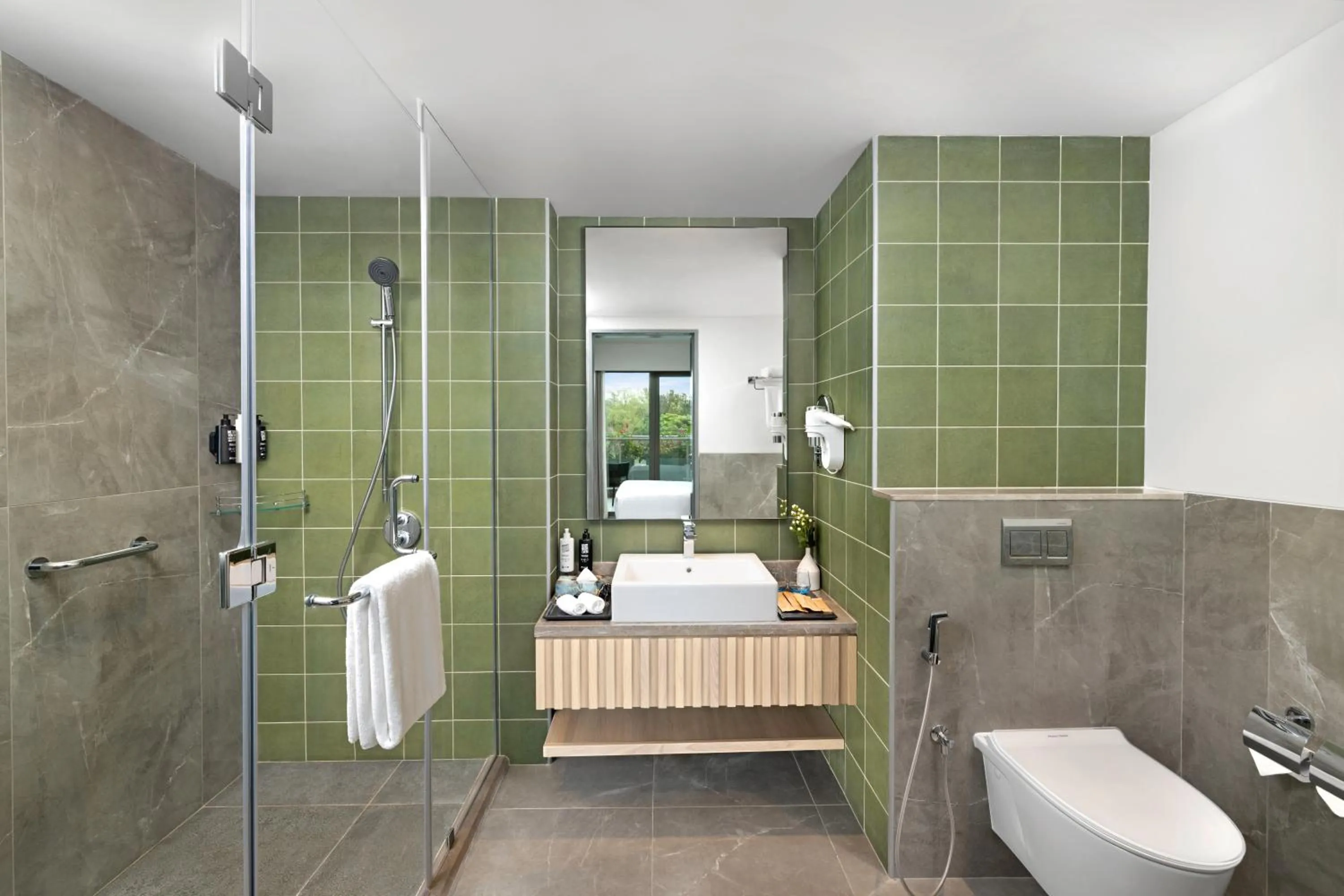 Shower in ibis Styles Mysuru