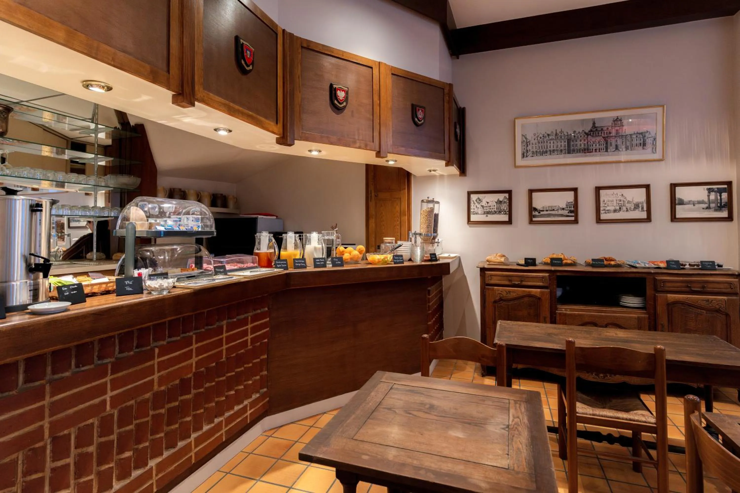 Buffet breakfast in Hôtel Les Trois Luppars