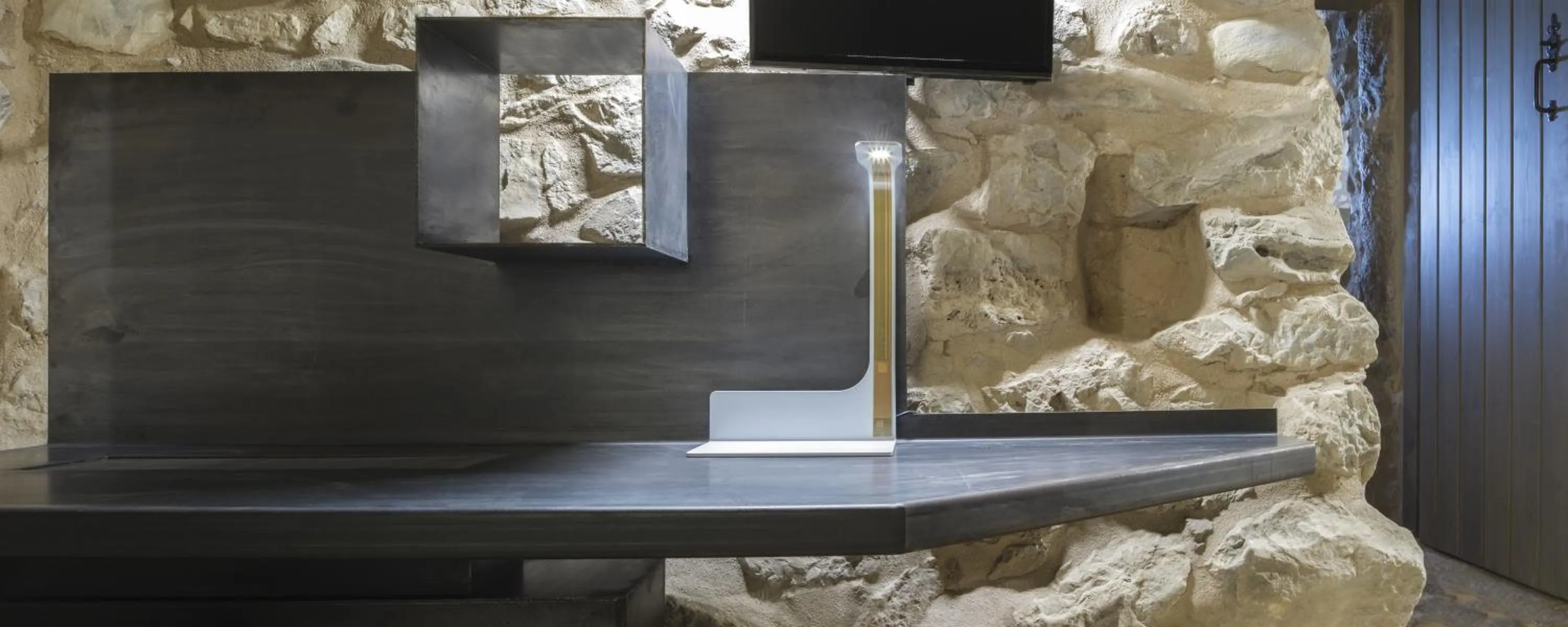 Decorative detail in Tainaron Blue Retreat