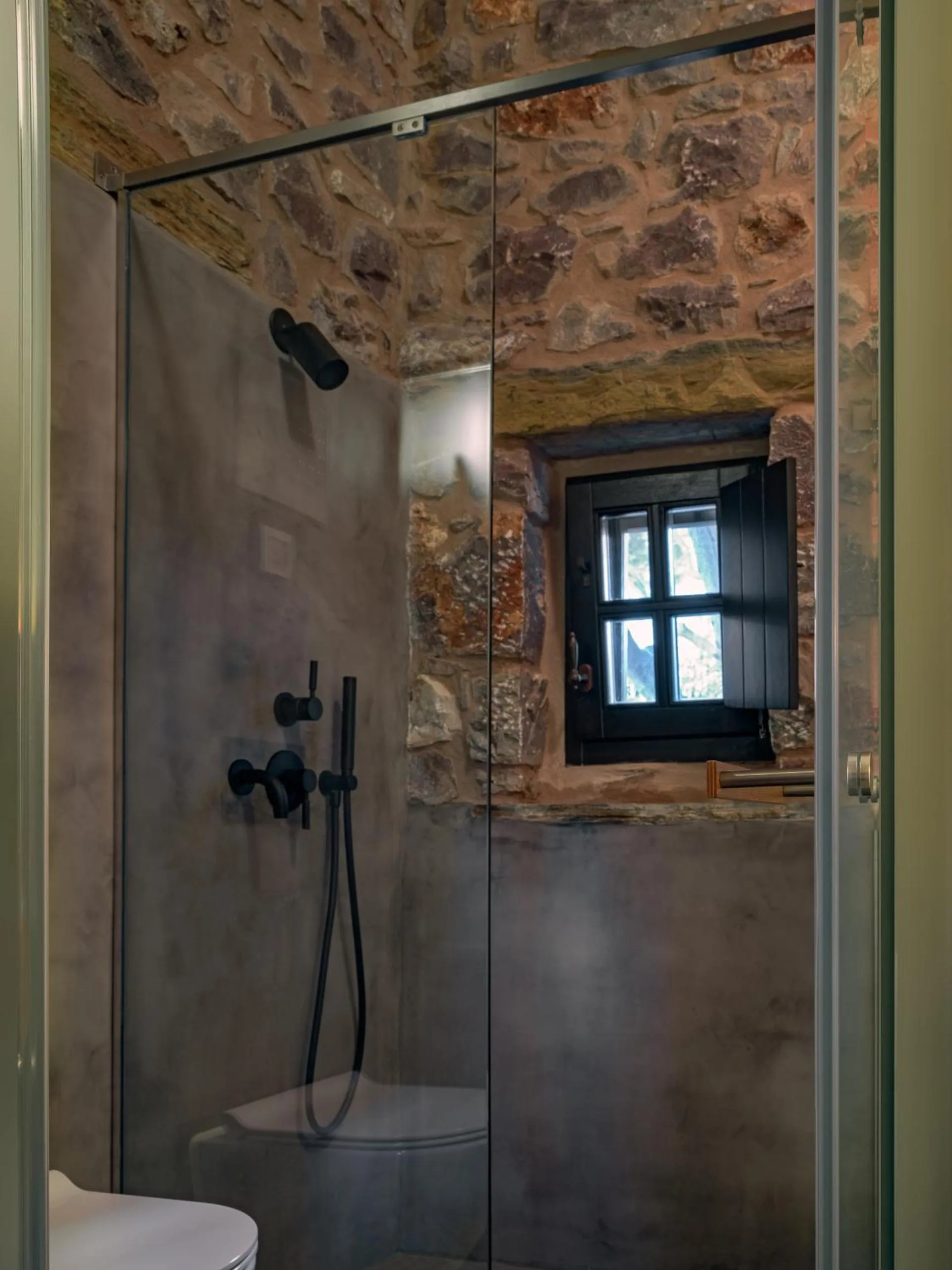 Bathroom in Tainaron Blue Retreat