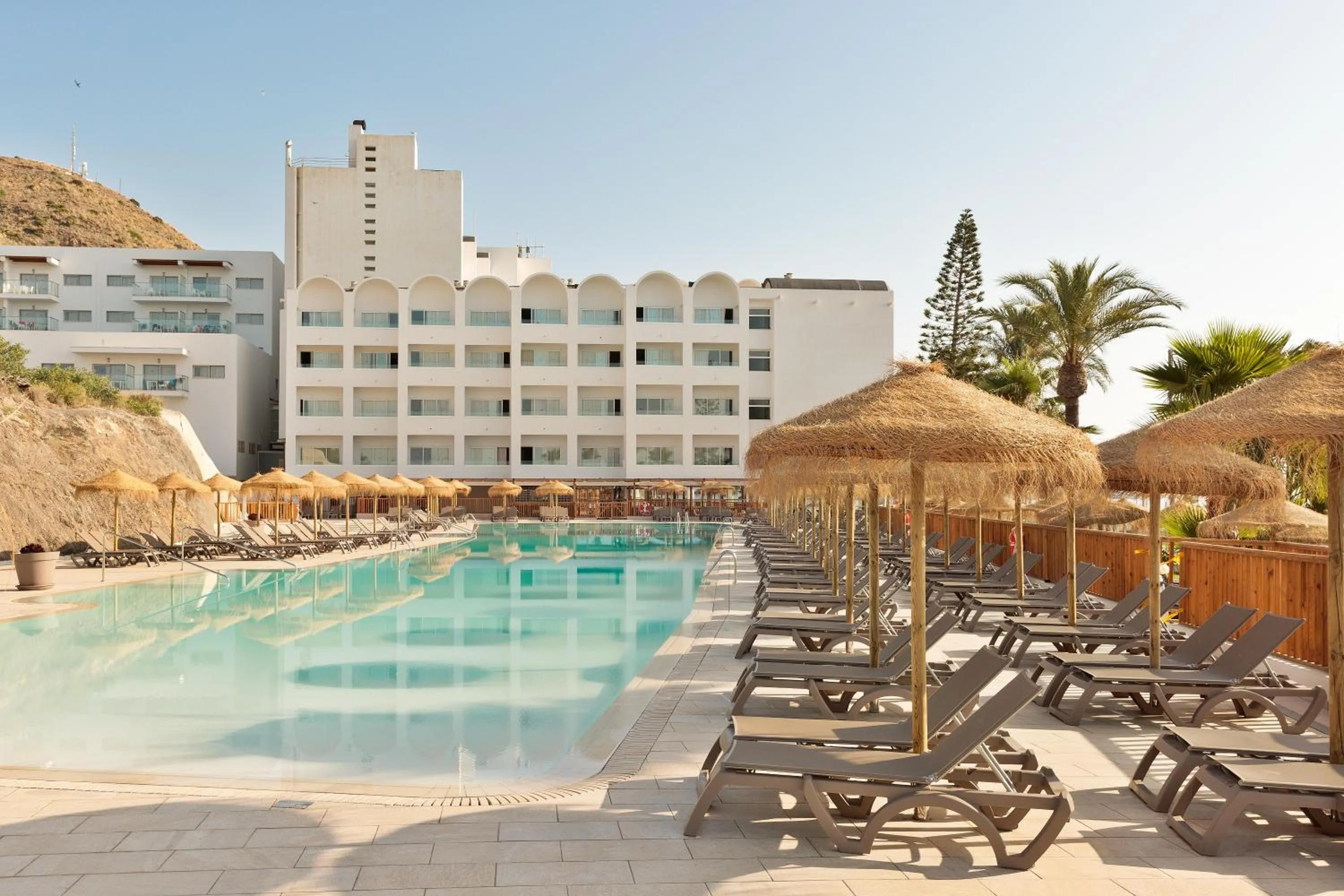 Swimming pool in Hotel Best Indalo