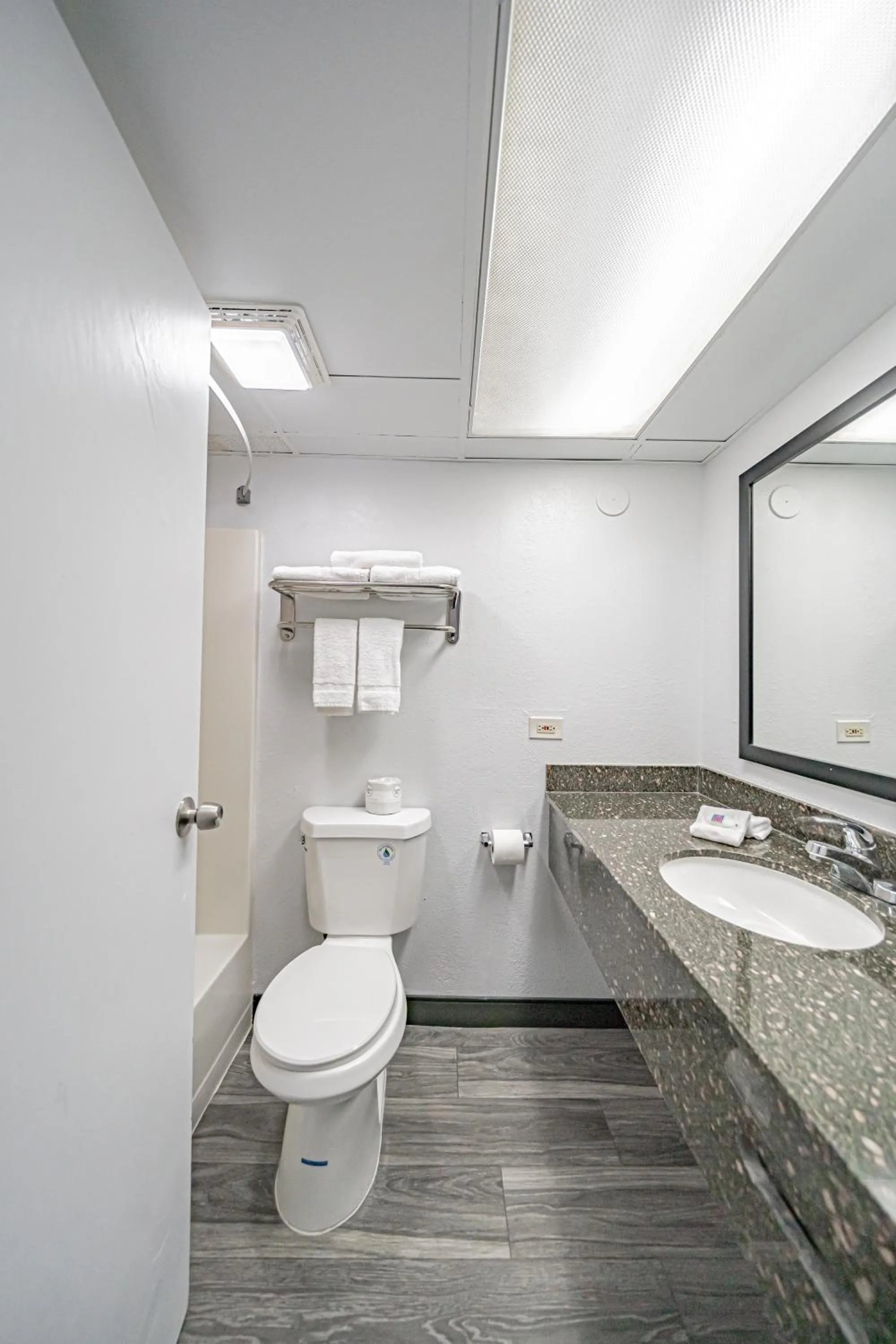 Bathroom in Studio 6 Pocatello, ID