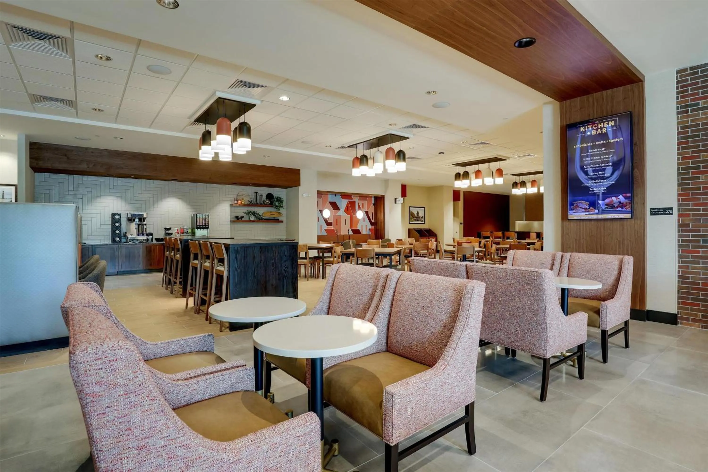 Breakfast in Drury Plaza Hotel North Charleston