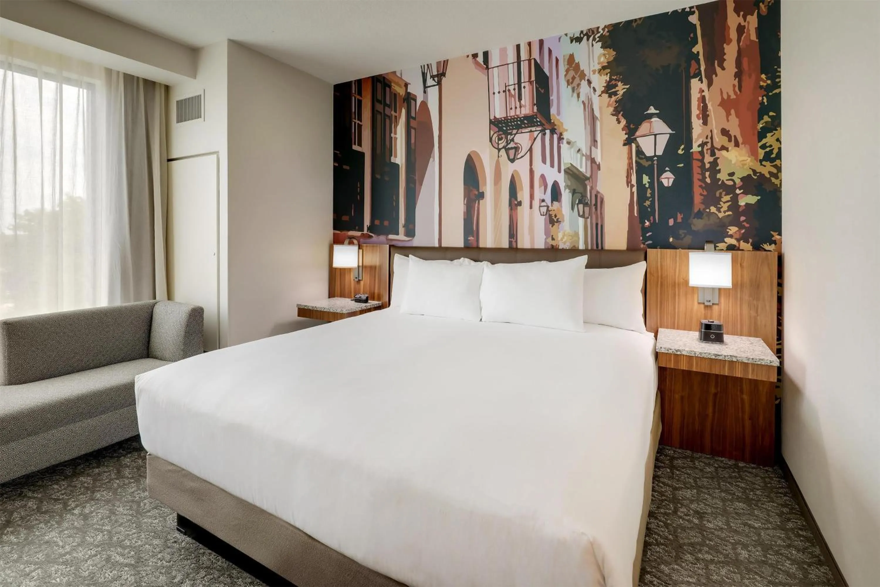 Bedroom, Bed in Drury Plaza Hotel North Charleston