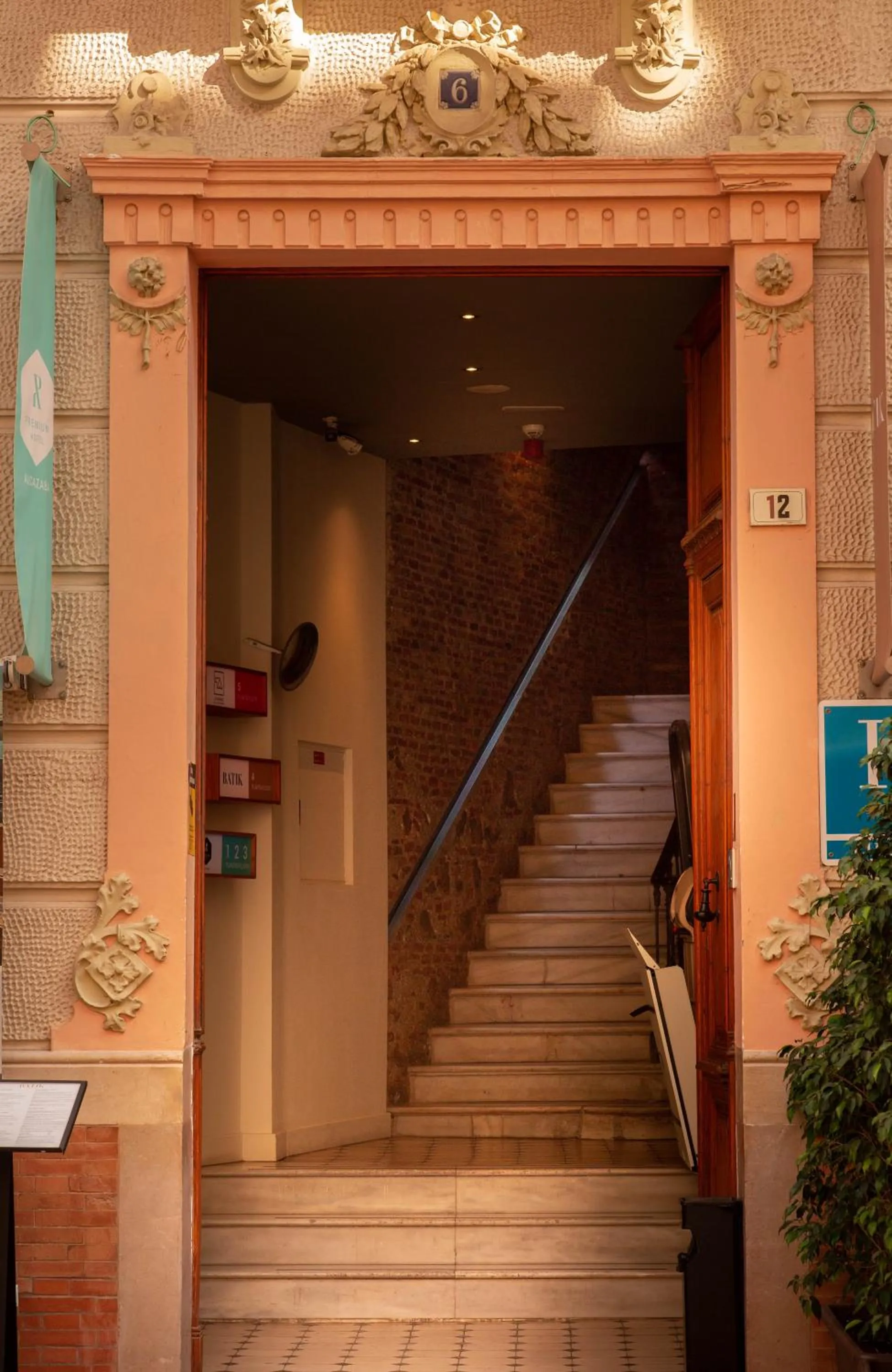 Facade/entrance in Alcazaba Premium Hotel