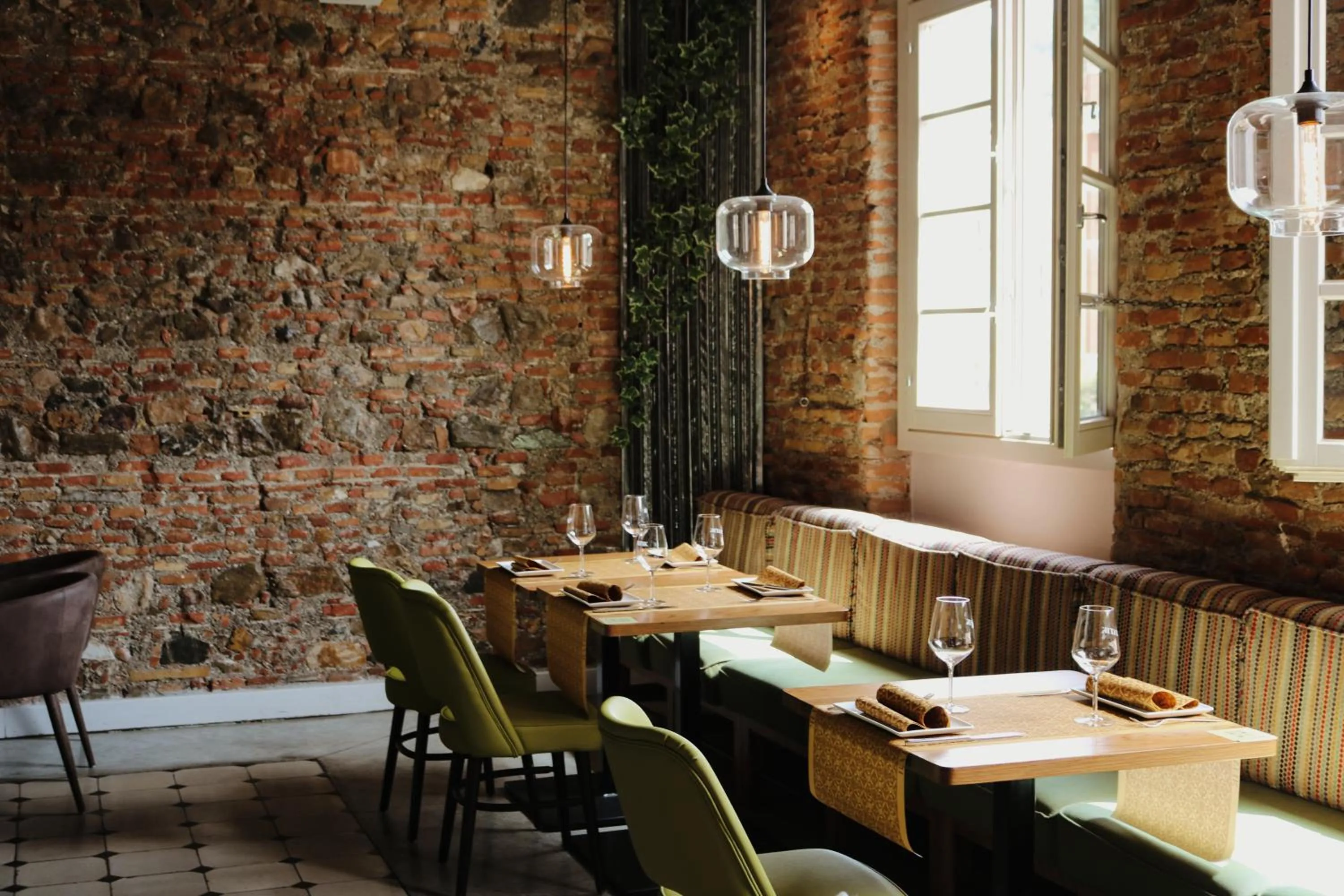 Restaurant/places to eat in Alcazaba Premium Hotel