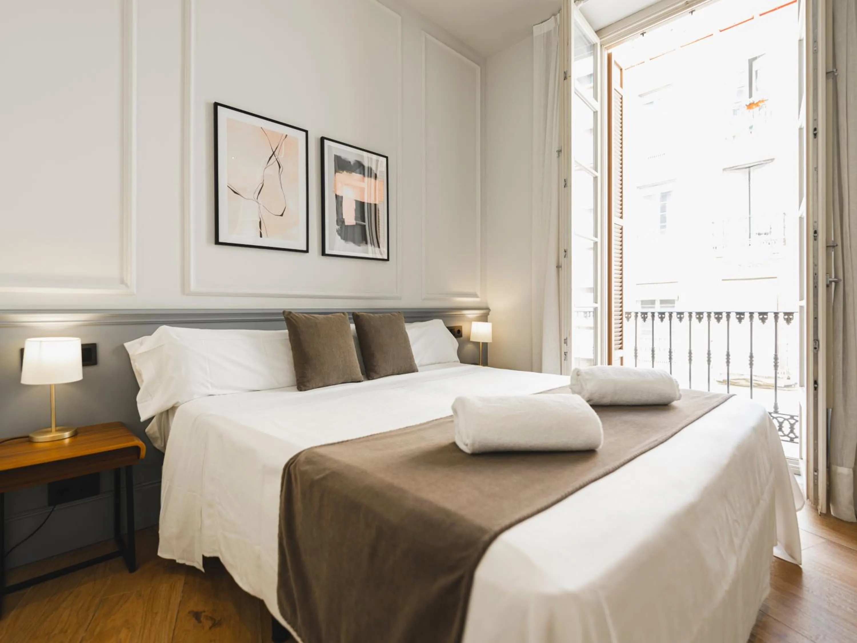 Bed in Alcazaba Premium Hotel